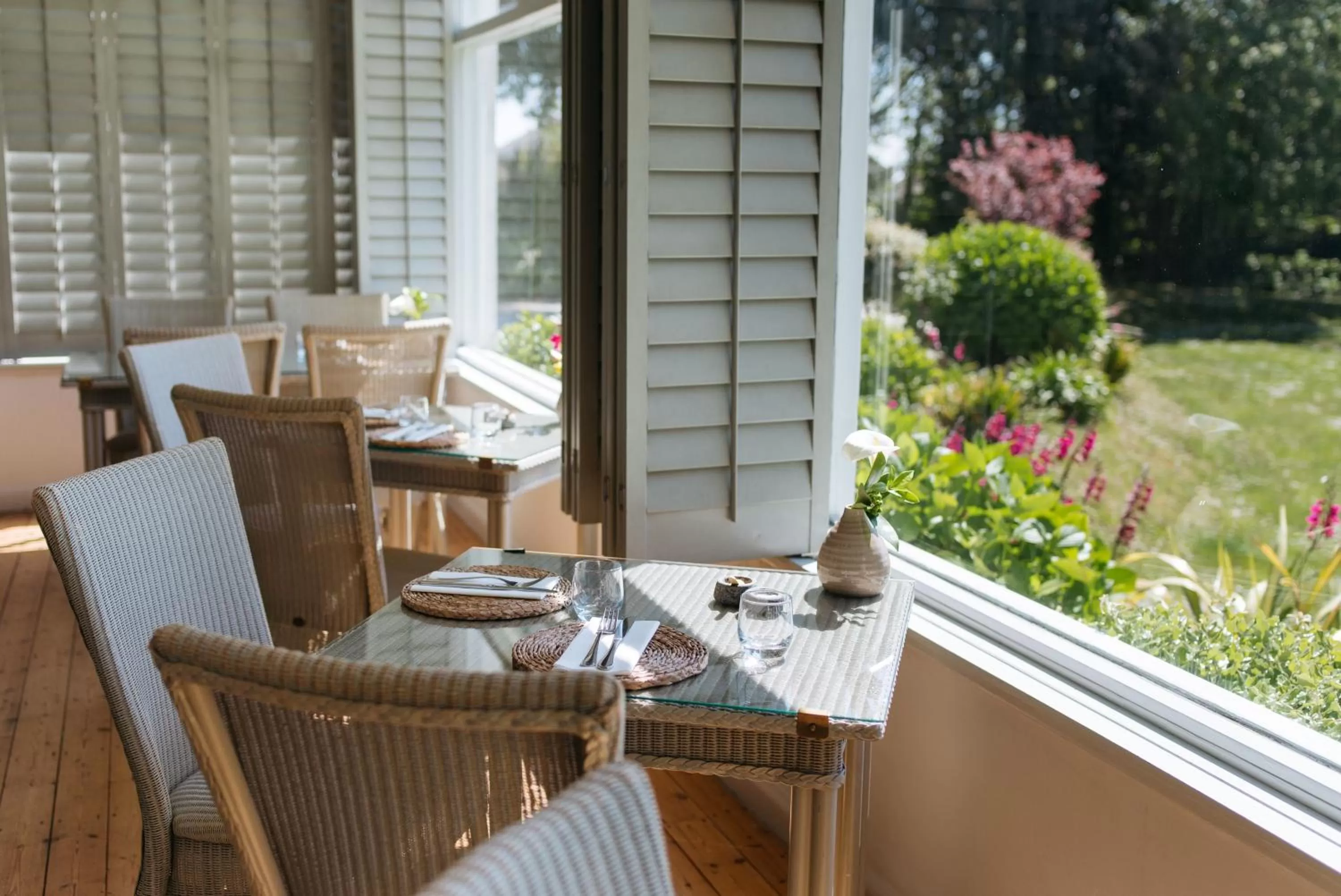 Restaurant/places to eat in The Rosevine