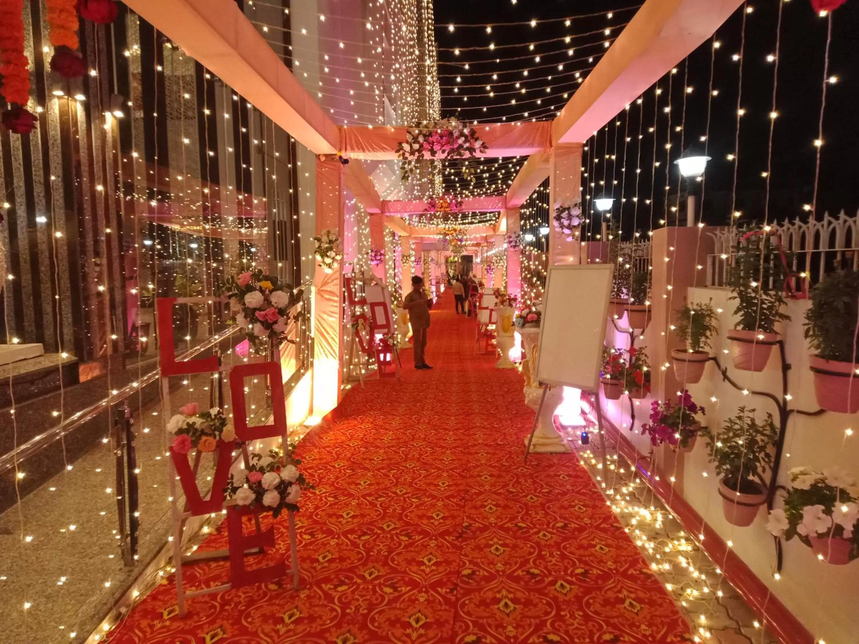 Dhamma Grand Hotel Resort