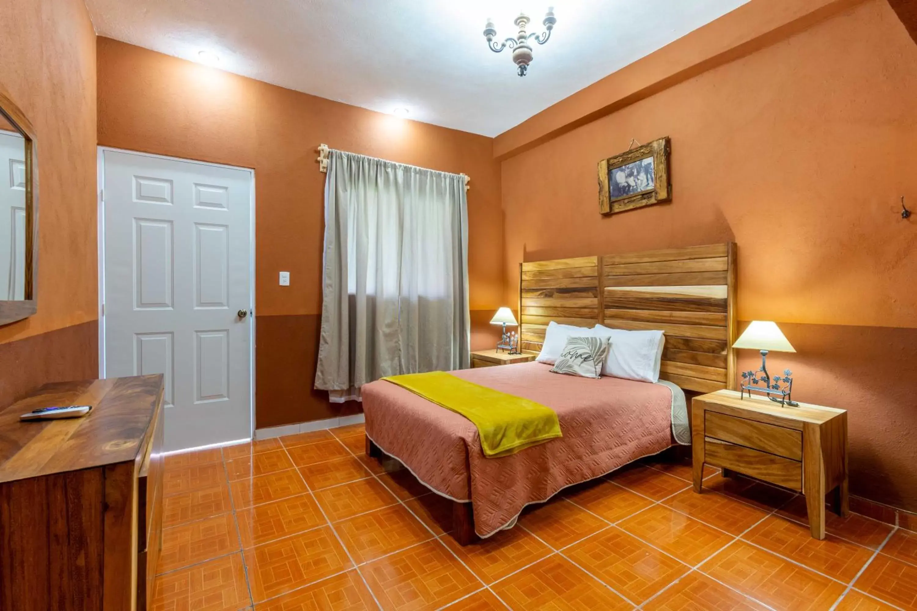 Queen Room with Two Queen Beds in Hostería Casa Miranda Marquez Queen Room with Two Queen Beds in Hostería Casa Miranda Marquez