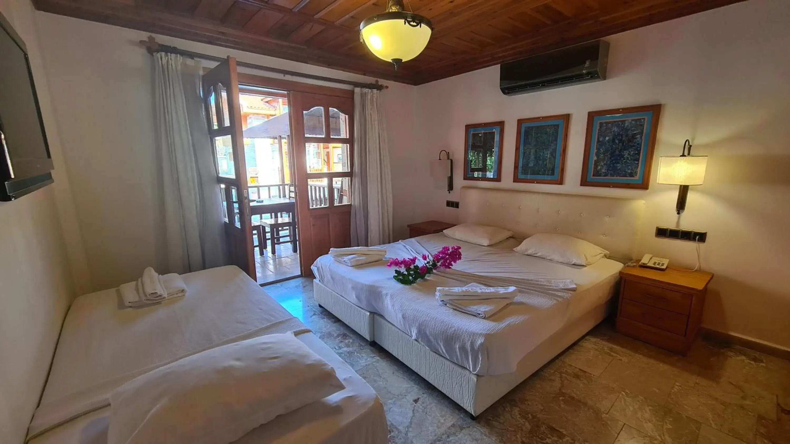 Standard Triple Room - single occupancy in Bc Spa Hotel Standard Triple Room - single occupancy in Bc Spa Hotel