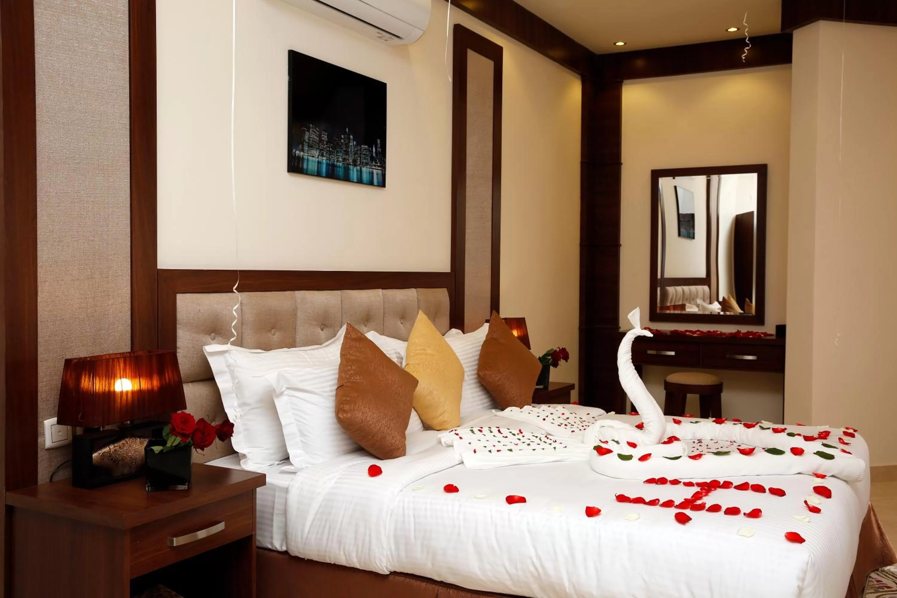 Photo of the whole room, Bed in Innyar Hotel