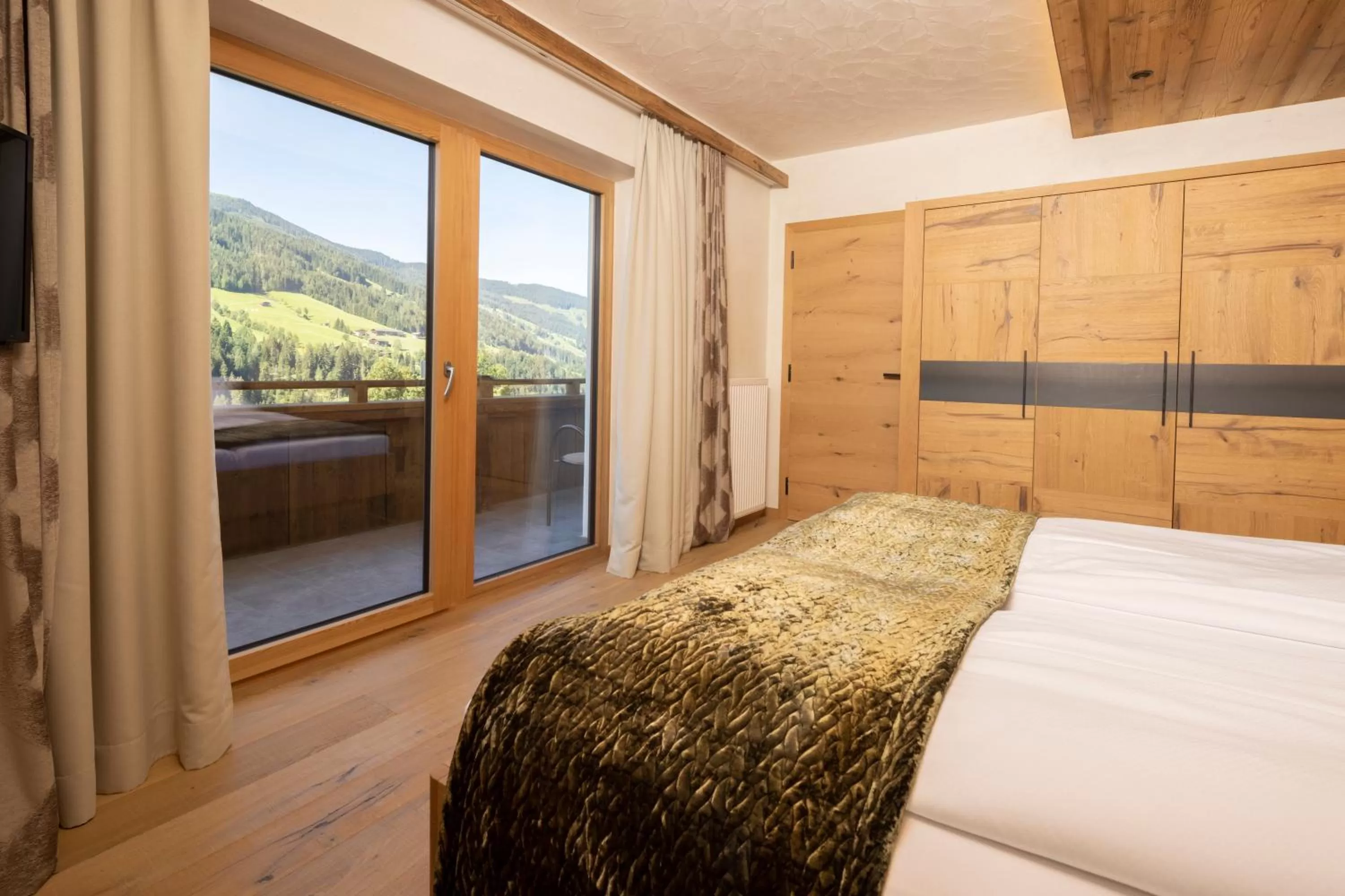 Bed in Natur & Spa Resort "Der Alpbacherhof" Superior