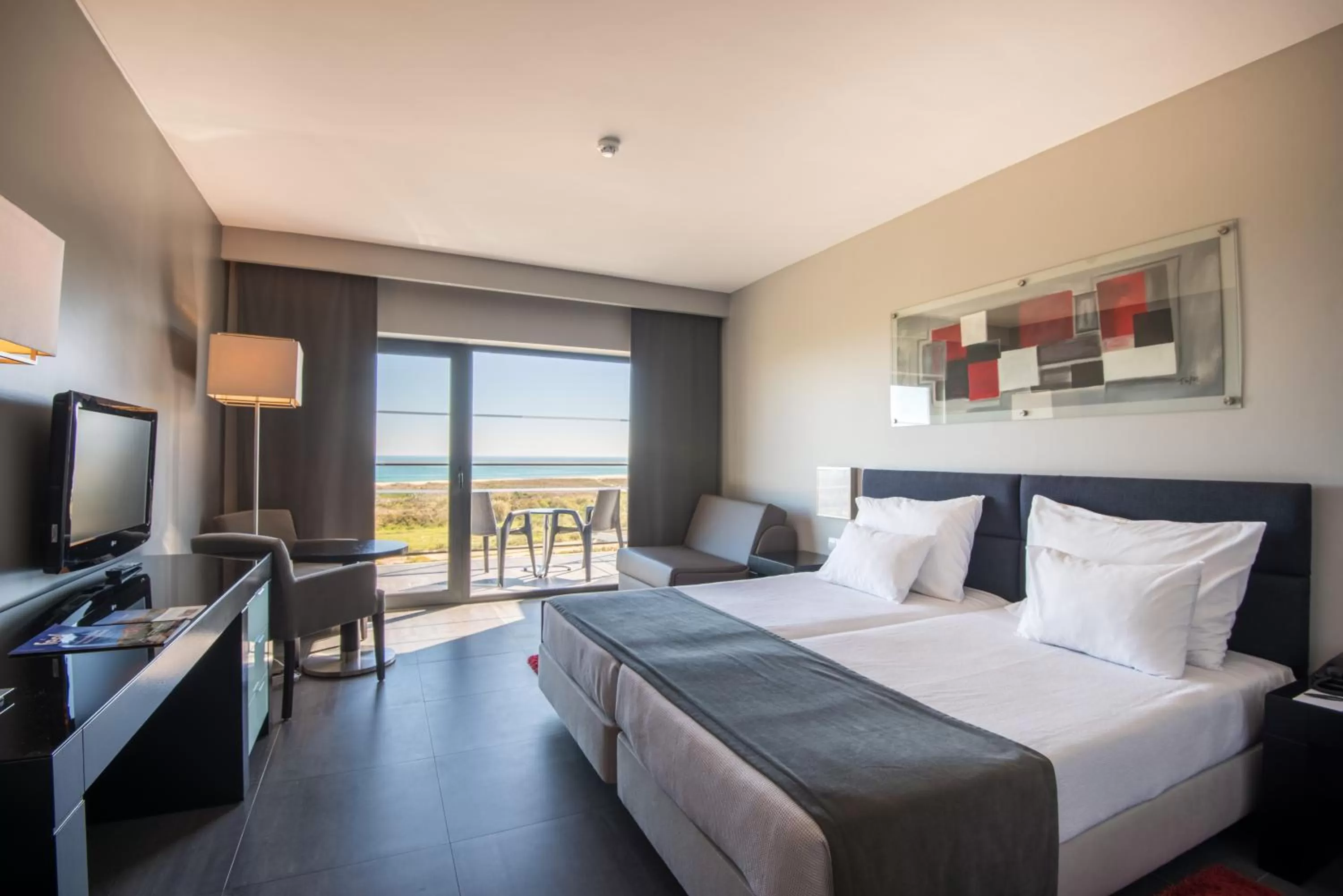 View (from property/room), Bed in Vila Gale Lagos