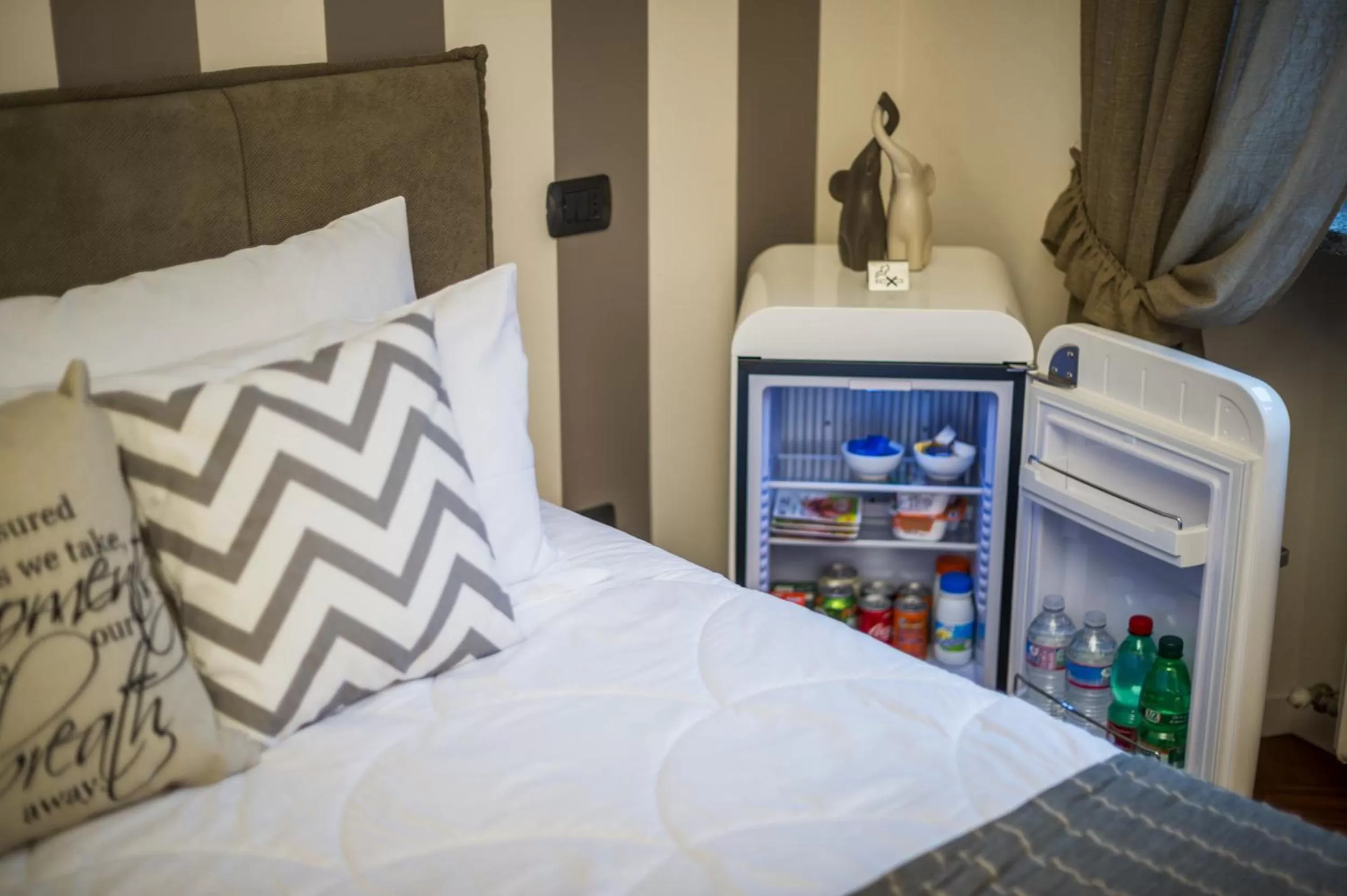 Coffee/tea facilities, Bed in Moscova Luxury B&B