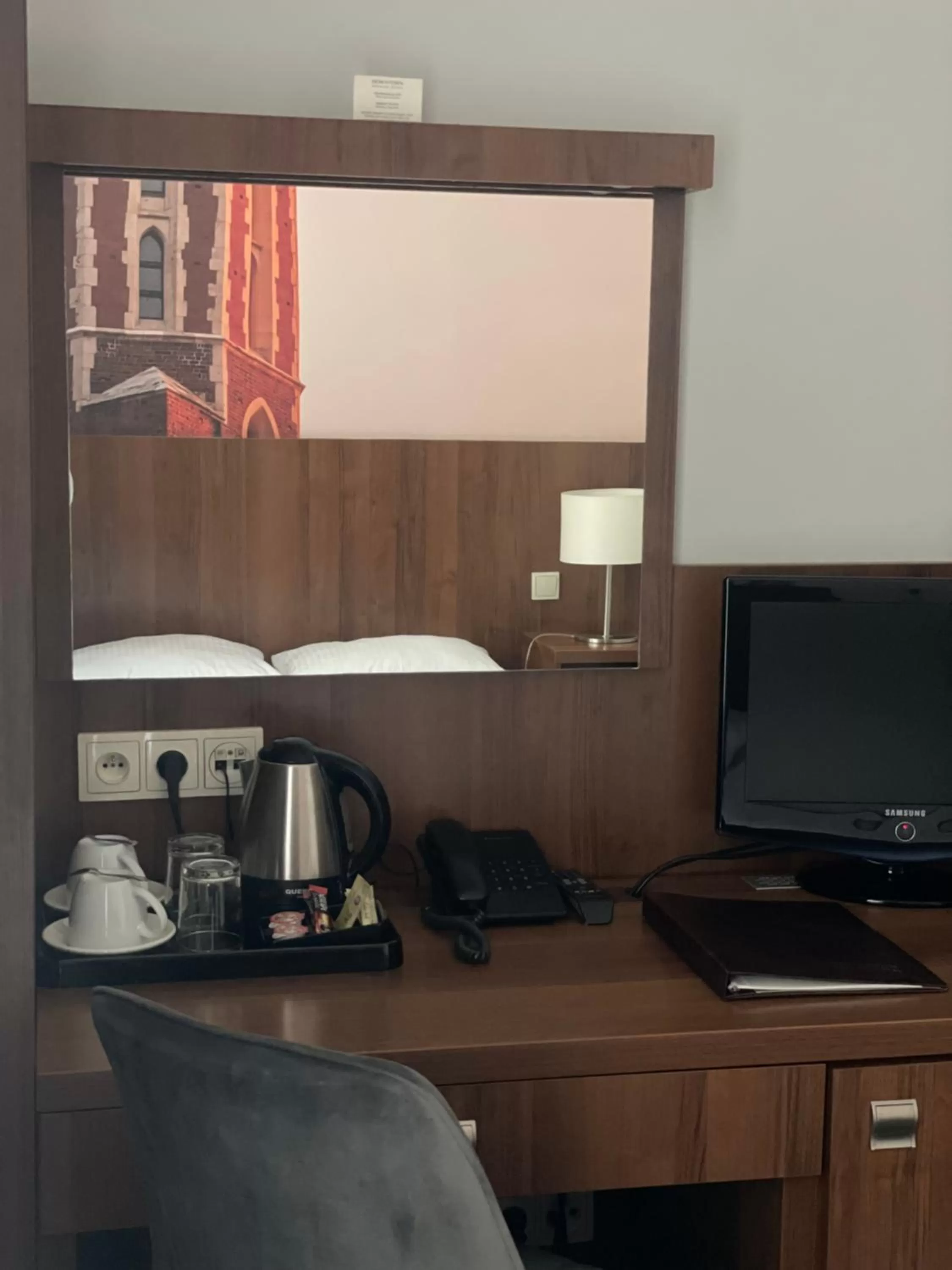 Coffee/tea facilities in Hotel Downtown Kraków