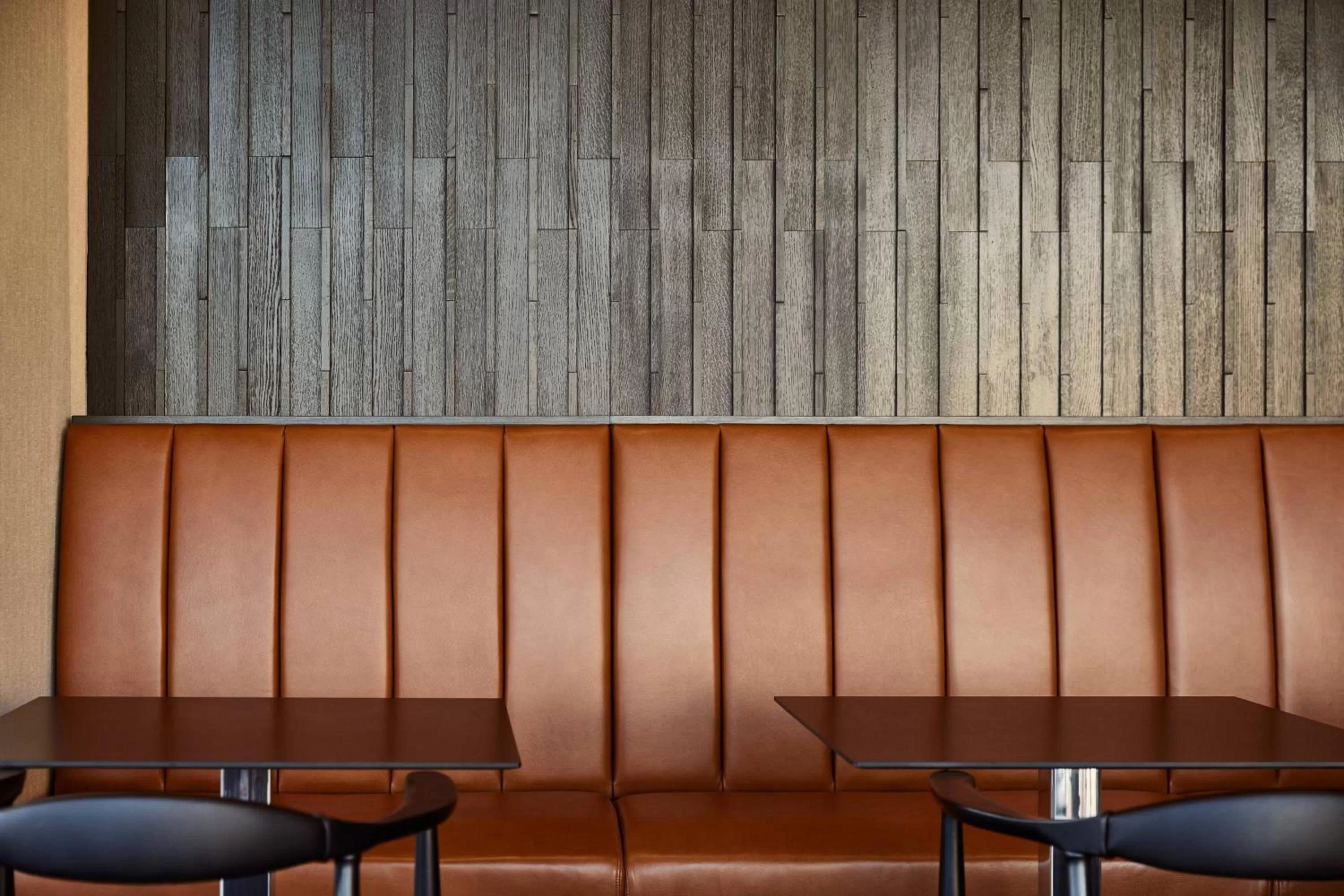 Lounge or bar in AC Hotel by Marriott Atlanta Perimeter