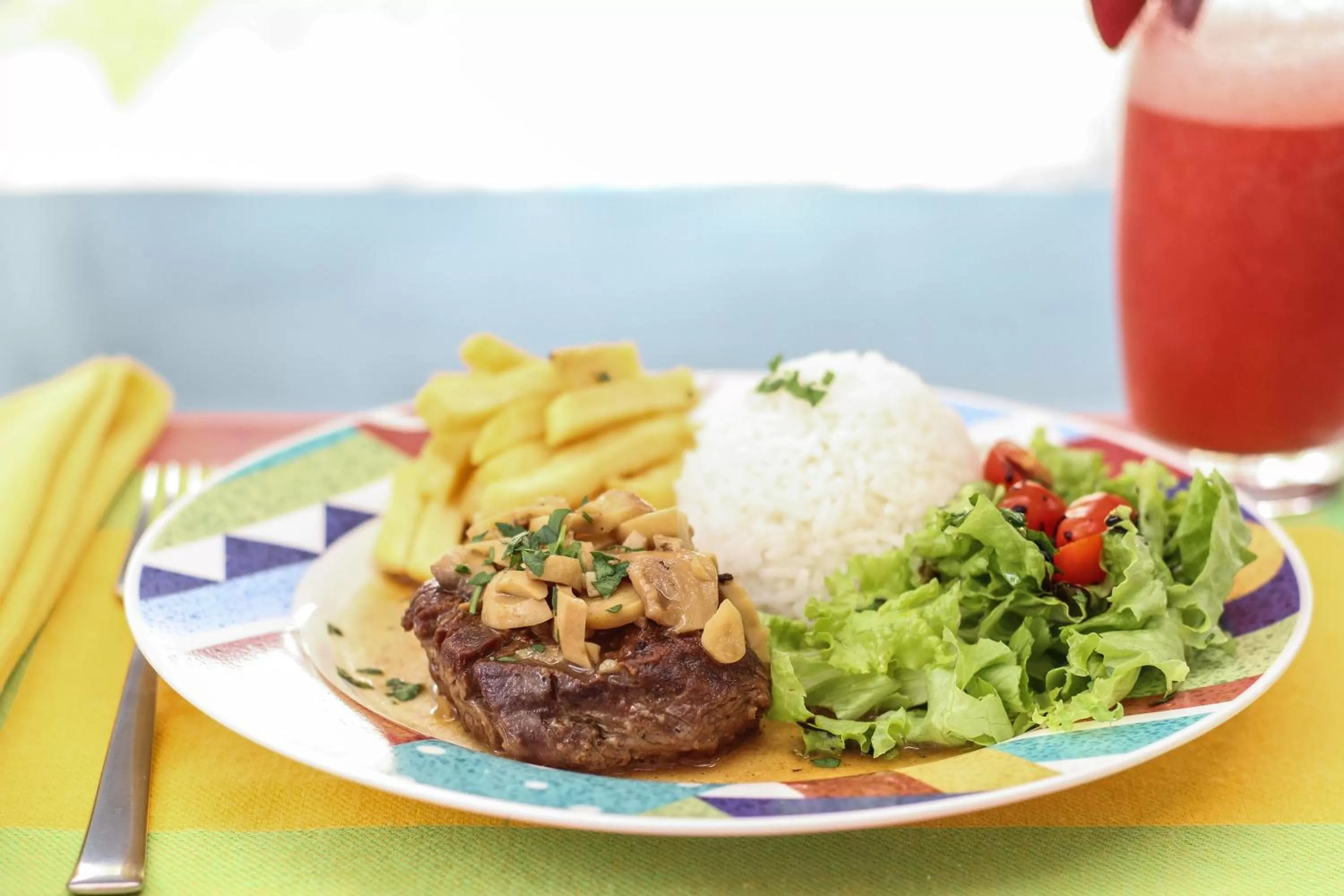 Food in Guest House Guarujá