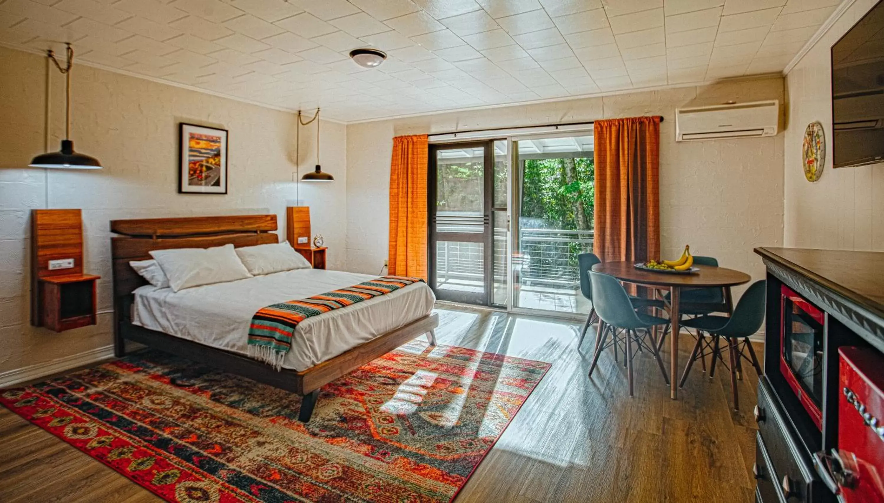 Superior King Room in Route 19 Inn Superior King Room in Route 19 Inn