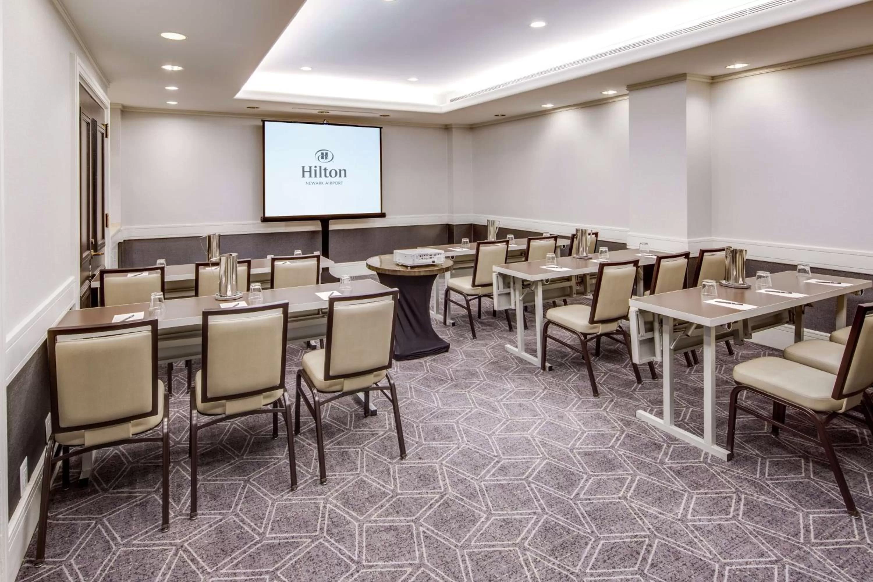 Meeting/conference room in Hilton Newark Airport
