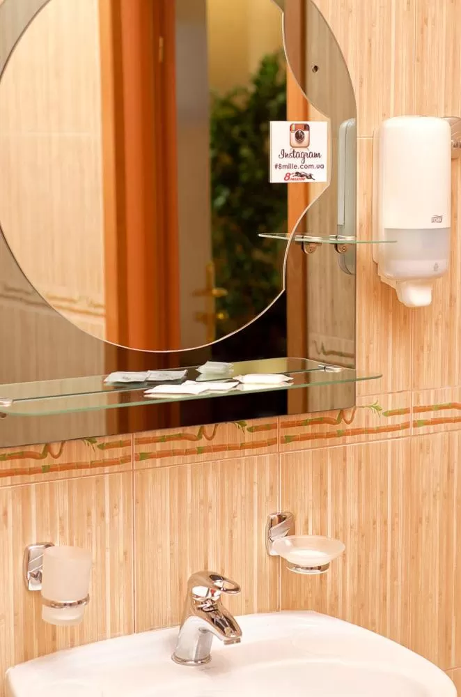 Bathroom in Hotel 8th Mile