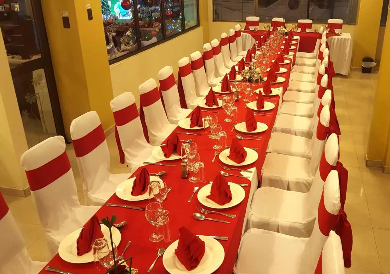 Restaurant/places to eat, Banquet Facilities in La Merced Plaza Hostal