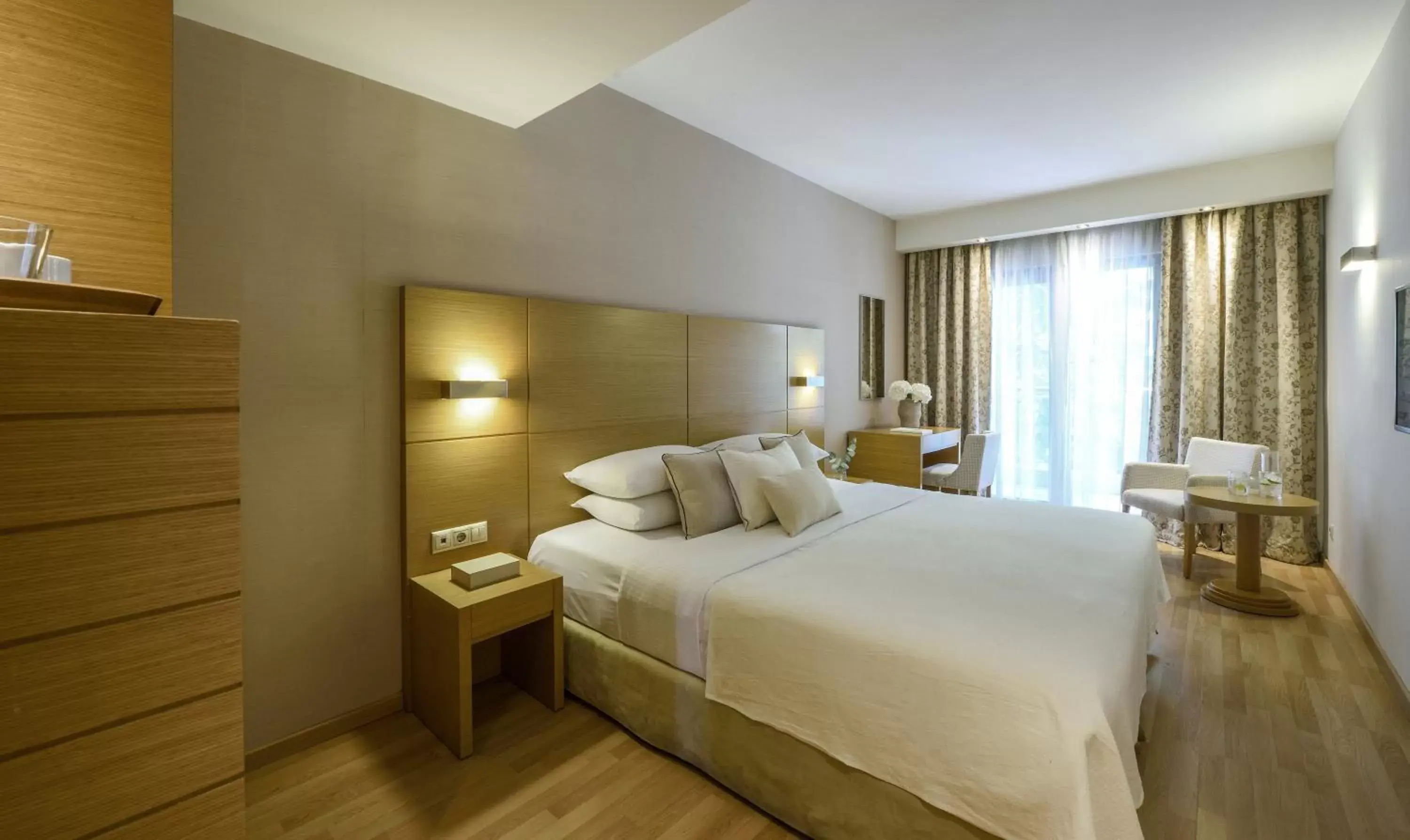 Deluxe Double or Twin Room in Anatolia Hotel Deluxe Double or Twin Room in Anatolia Hotel