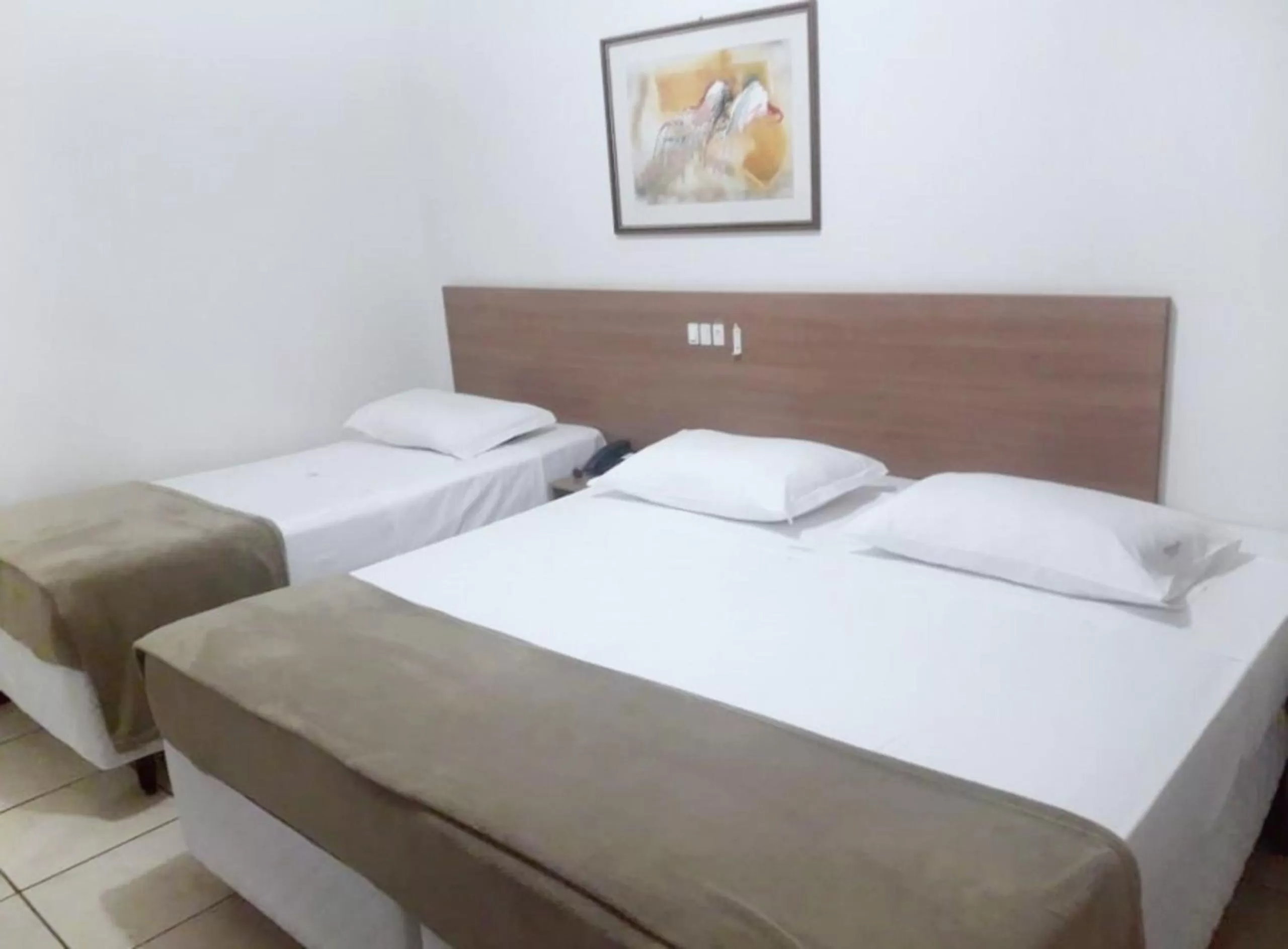 Bedroom, Bed in Hotel Vivendas Centro