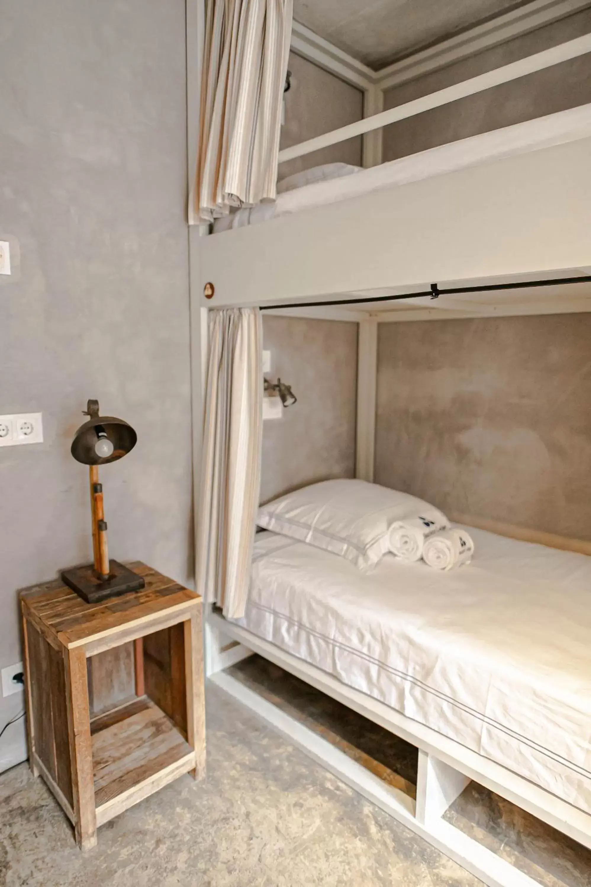 Family Room in Surfers Lodge Peniche Family Room in Surfers Lodge Peniche