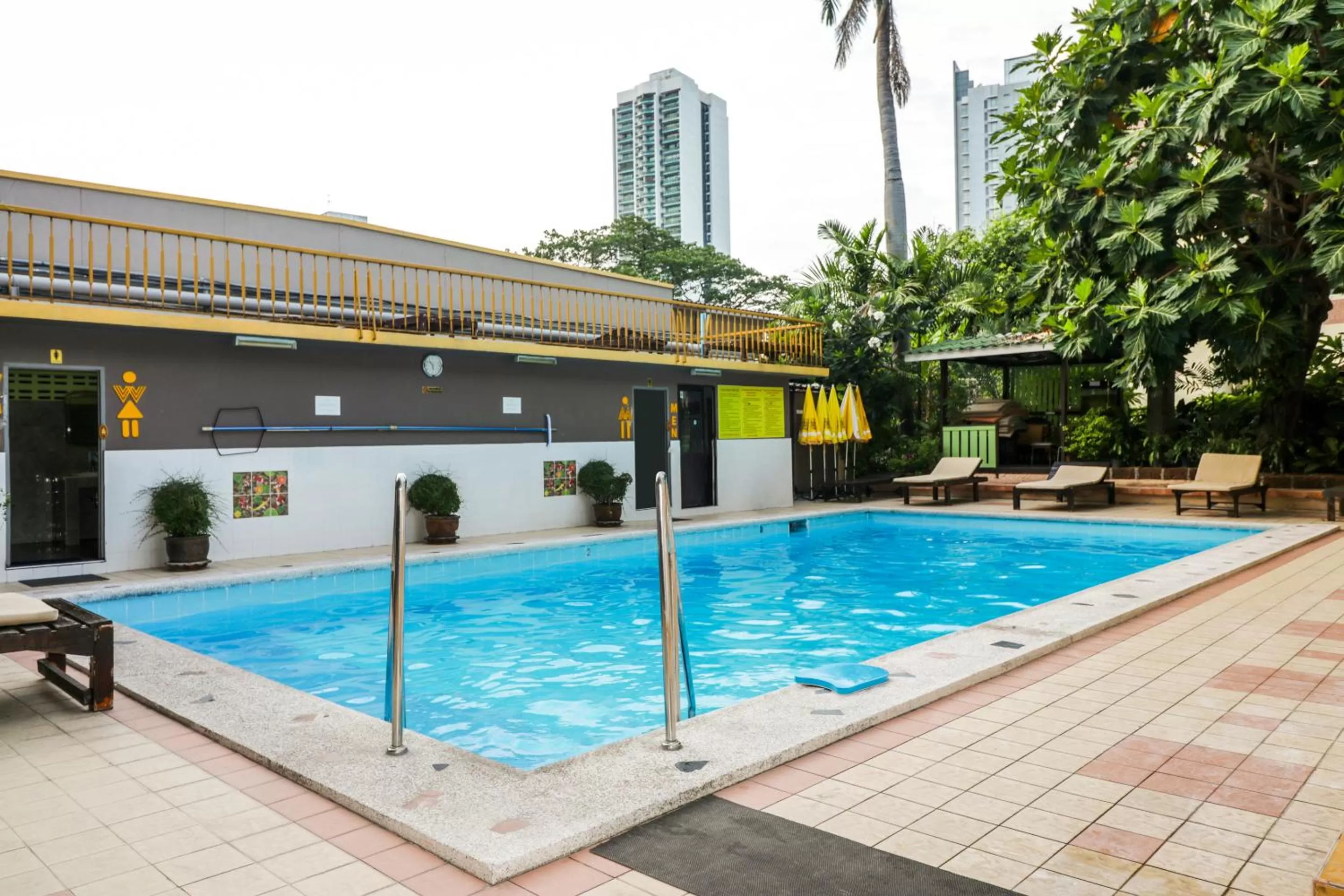 Swimming pool in Malaysia Hotel Bangkok