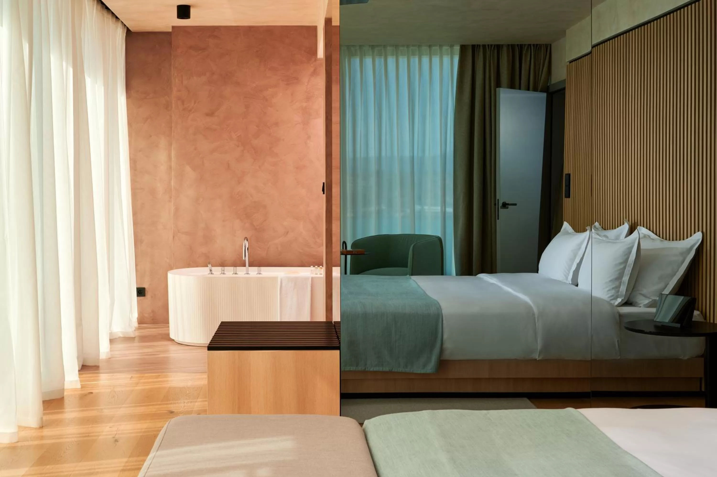 Bathroom, Bed in Hotel Ambasador