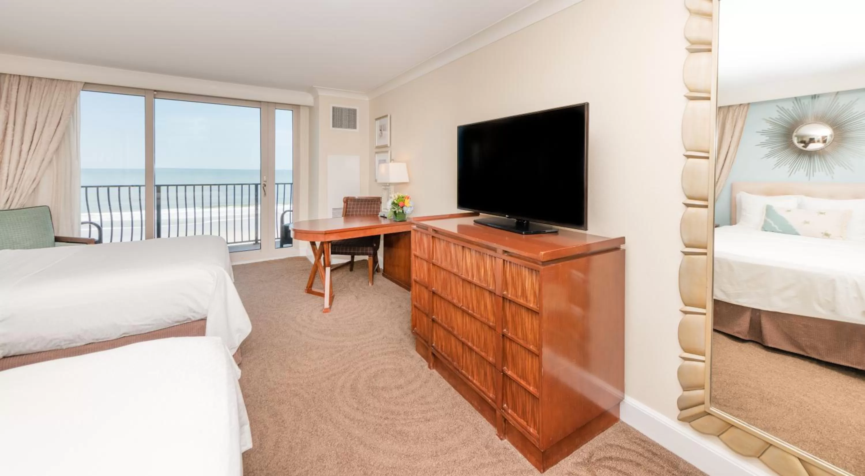 Photo of the whole room, Bed in One Ocean Resort and Spa