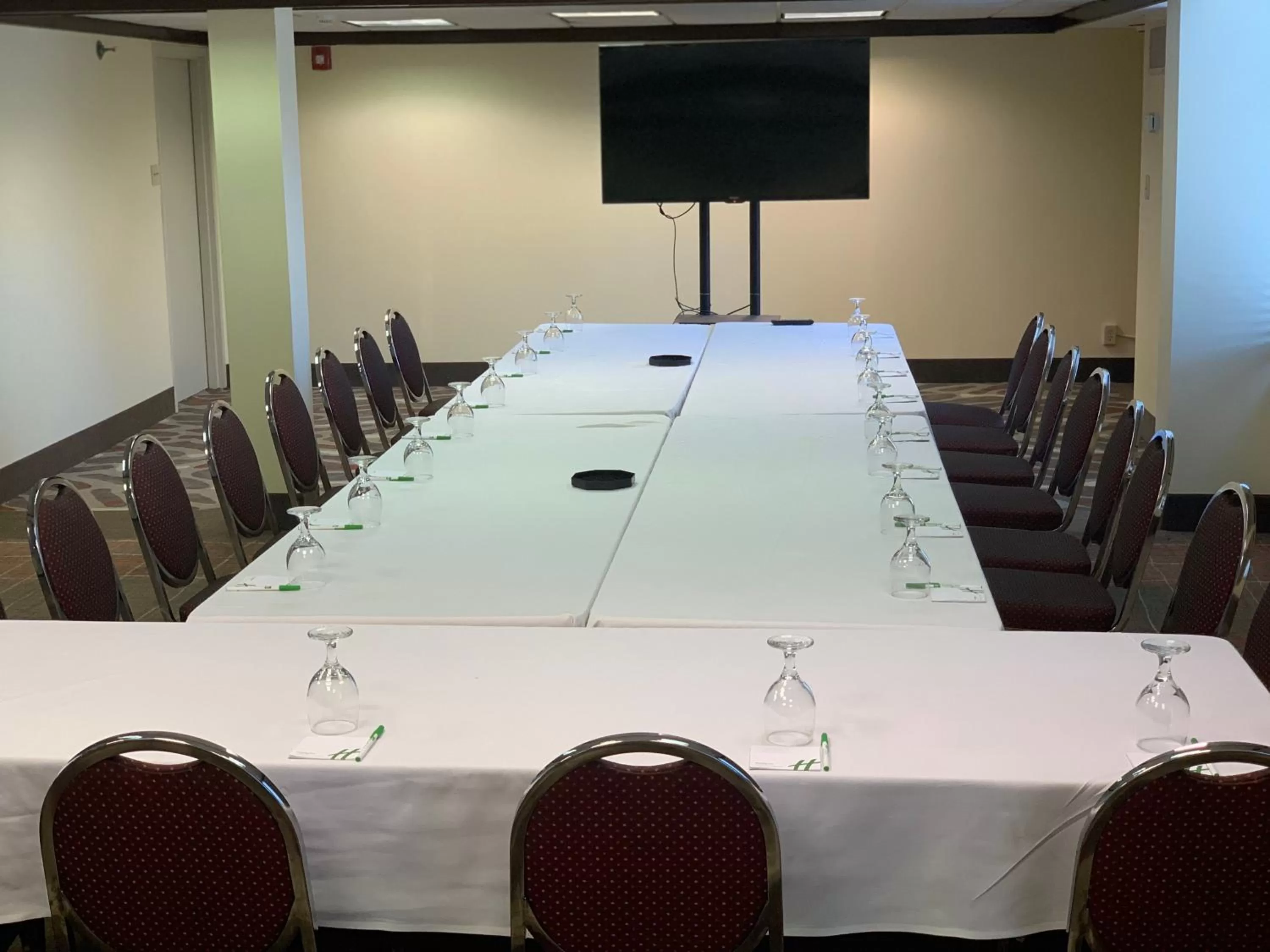 Meeting/conference room in Clarion Hotel & Suites Conference Center Memphis Airport