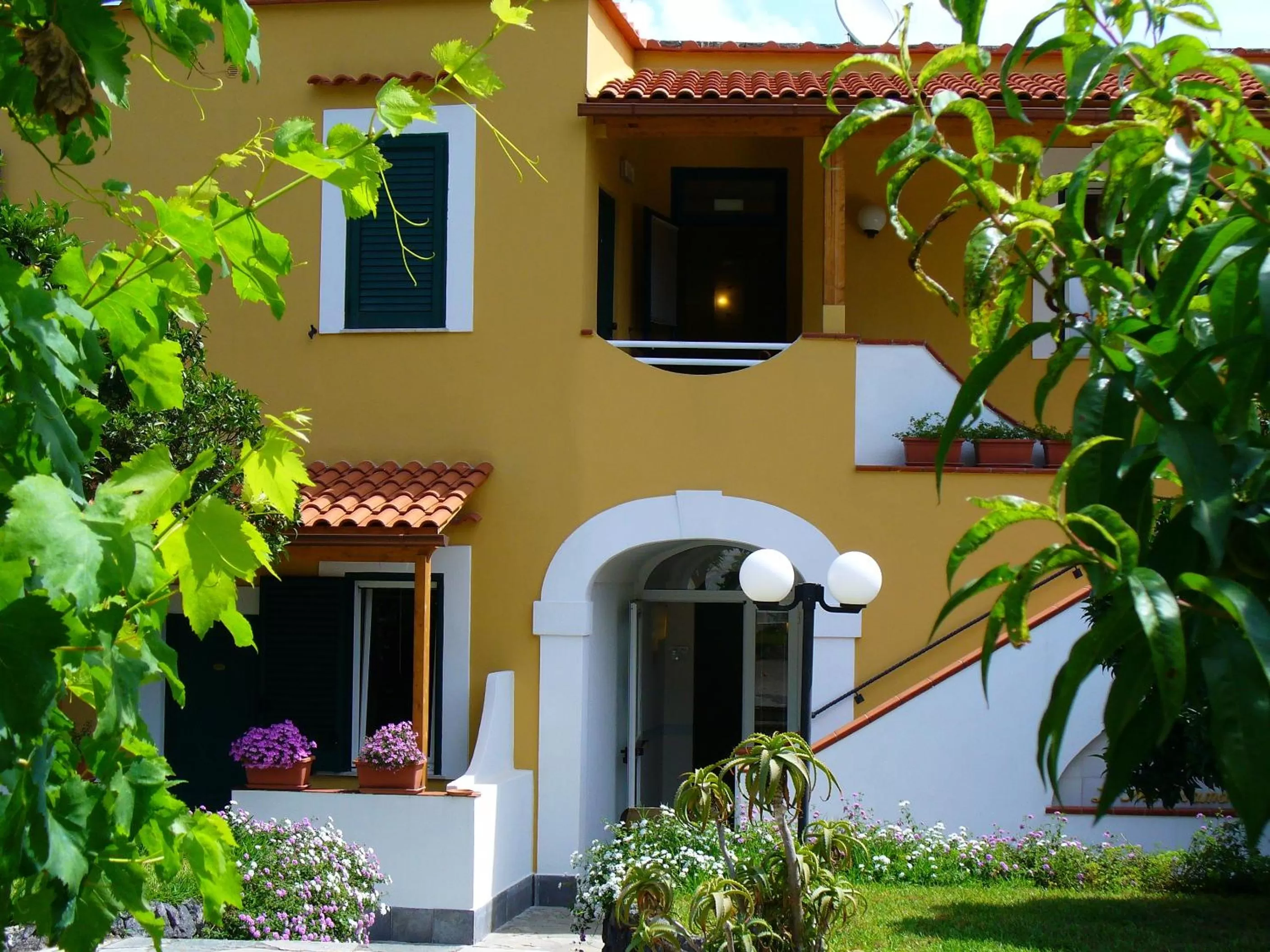 Facade/entrance in Hotel La Marticana