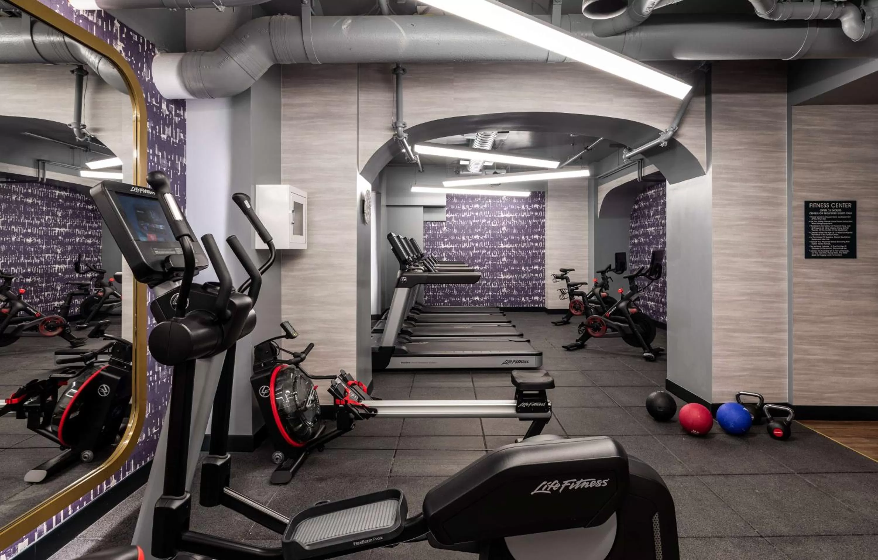 Fitness centre/facilities in Canopy By Hilton Philadelphia Center City