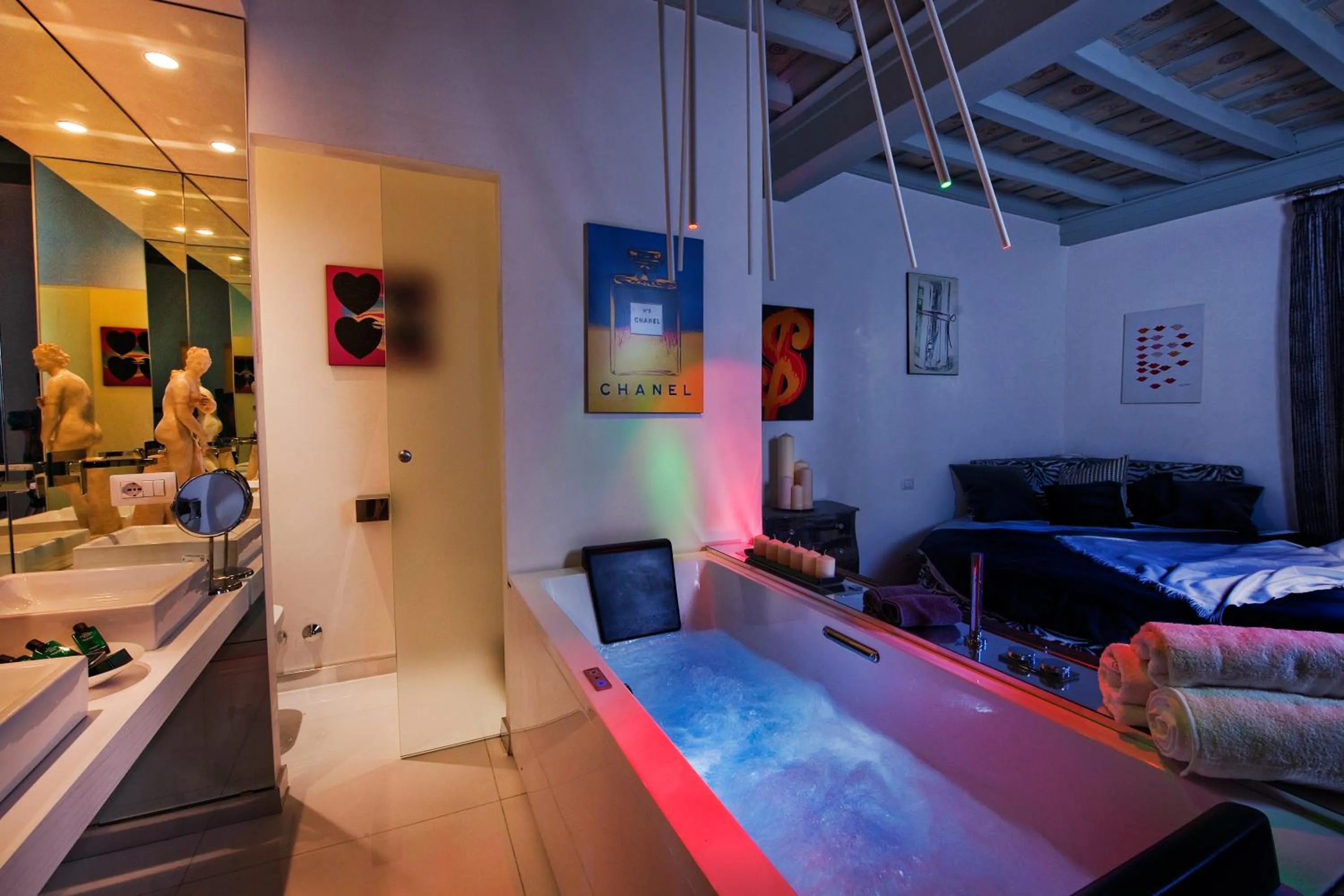 Bed in Pantheon Relais