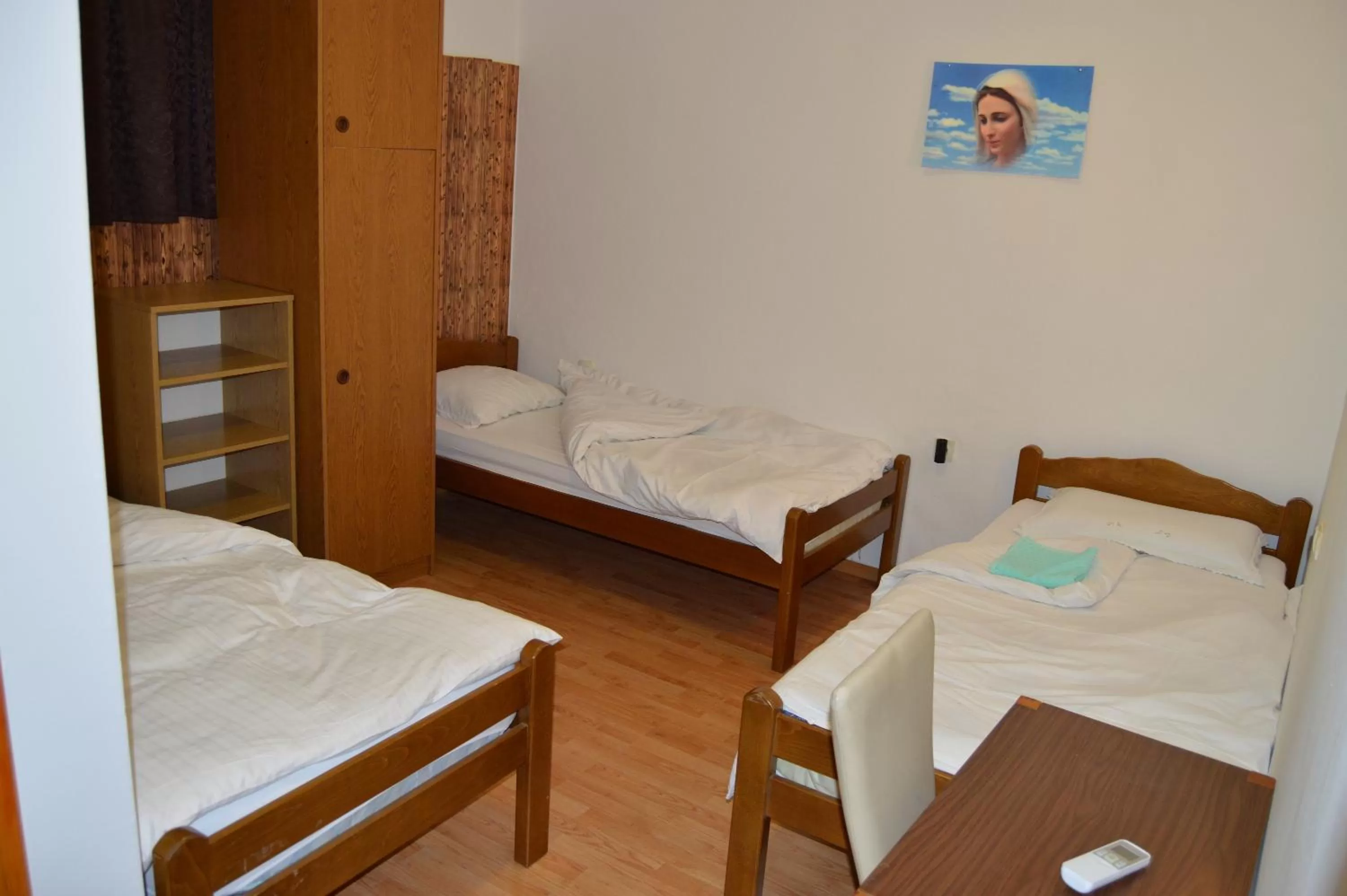 Photo of the whole room, Bed in Pansion Modana Medjugorje