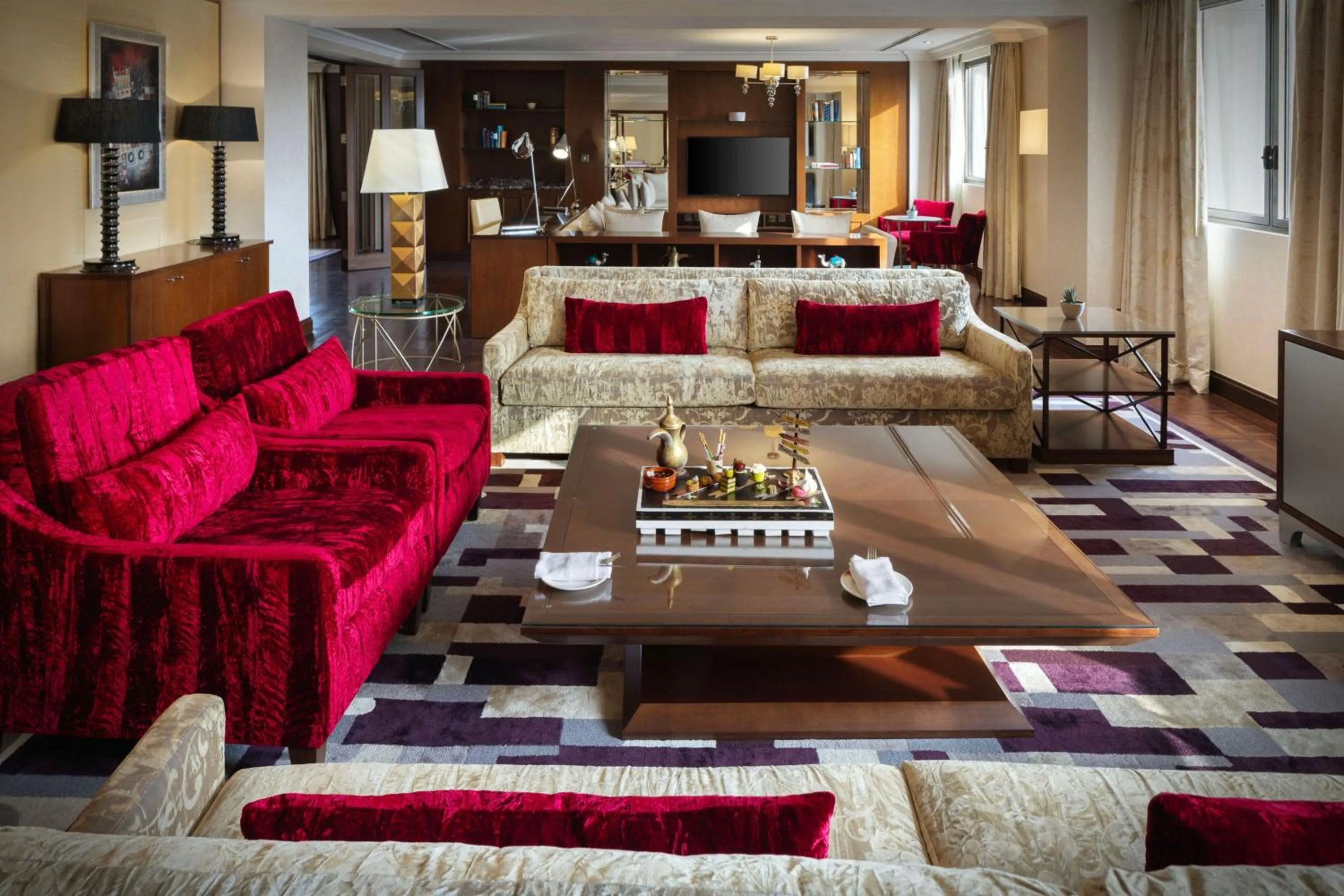 Living room in Sheraton Oman Hotel