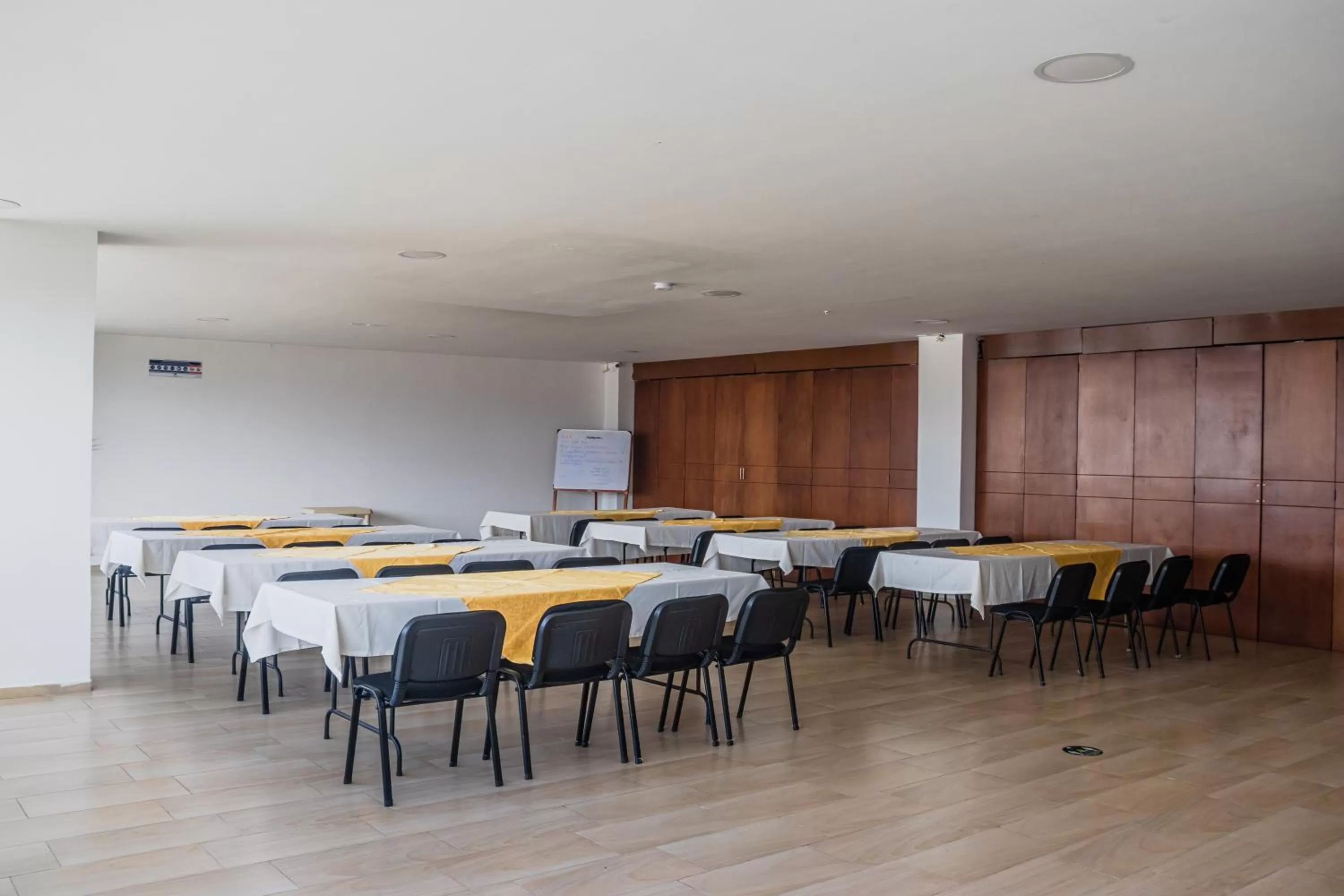 Meeting/conference room in Nogal Suite Hotel Ipiales