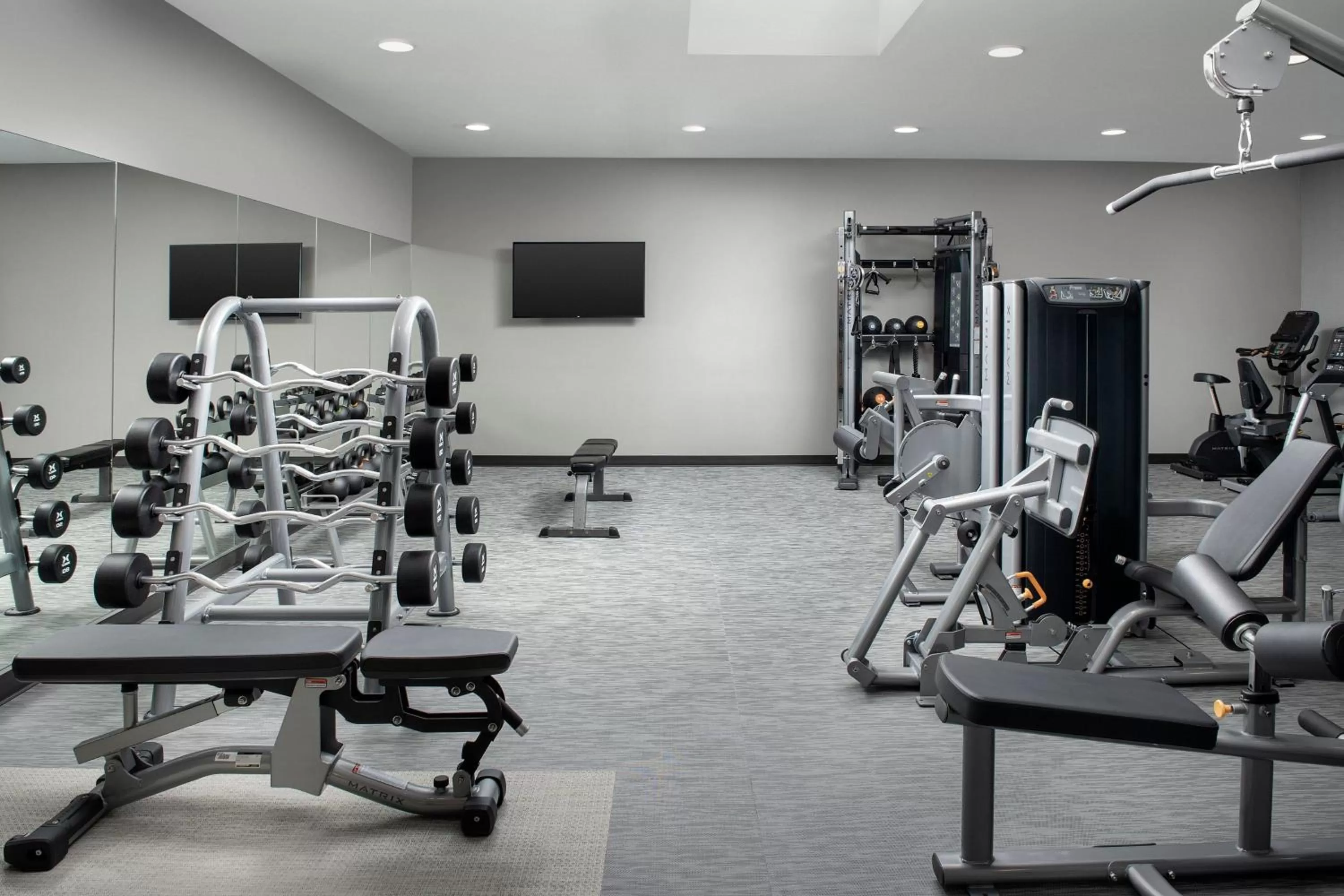 Fitness centre/facilities in Courtyard by Marriott Portland Tigard