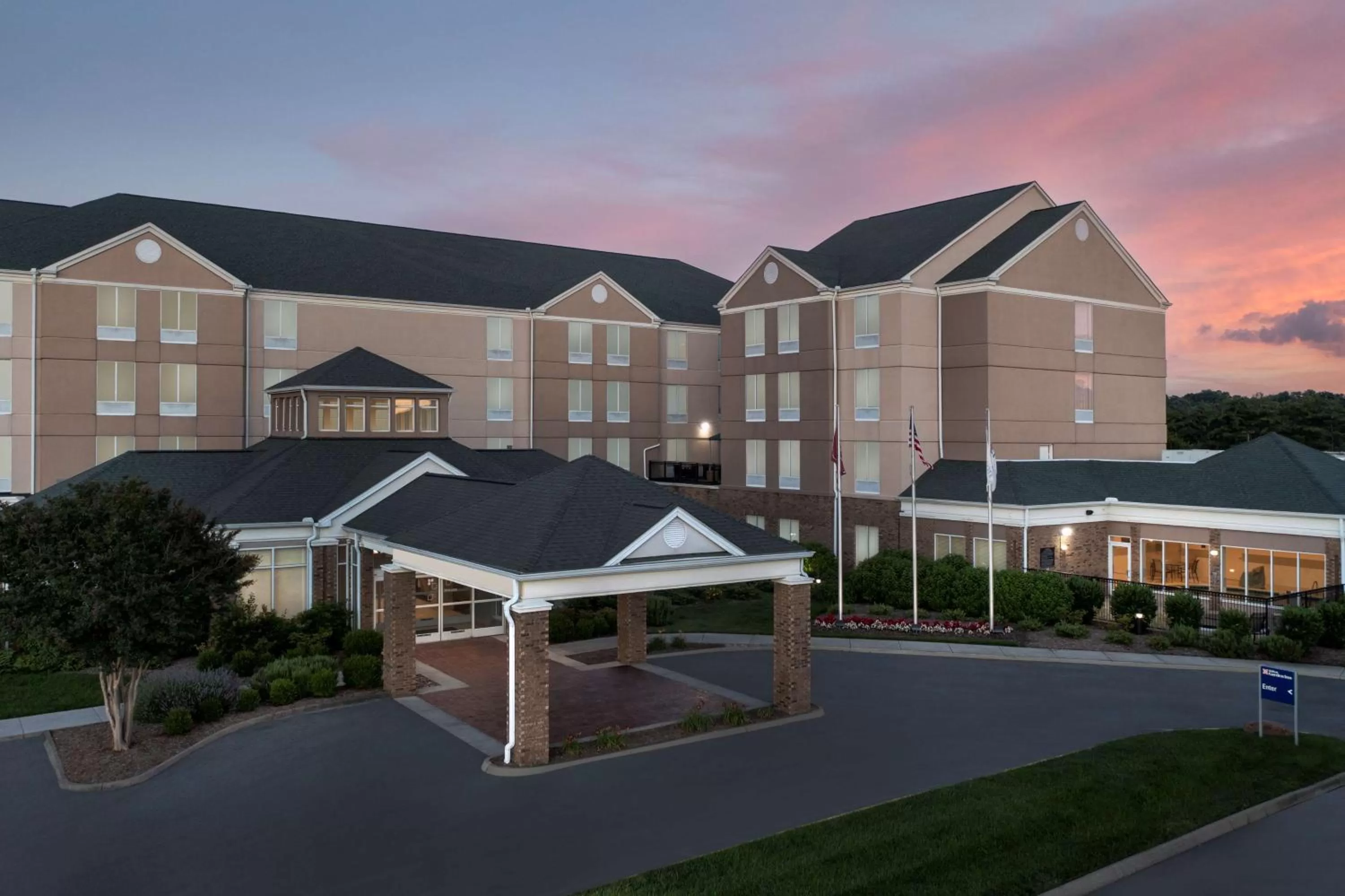 Property building in Hilton Garden Inn Knoxville West/Cedar Bluff