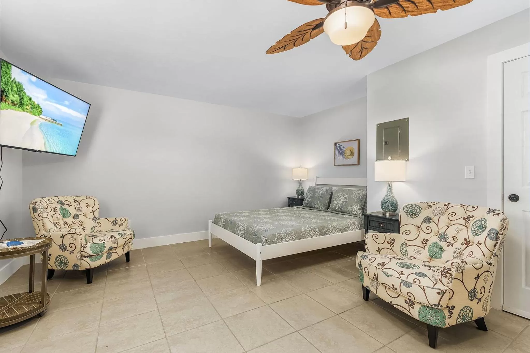 Bedroom in Matlacha on Shoreview