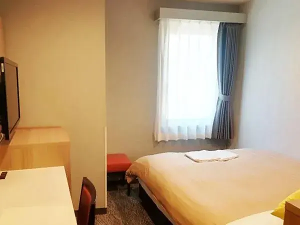 Economy Double Room - single occupancy - Smoking in Sun Royal Kawasaki Economy Double Room - single occupancy - Smoking in Sun Royal Kawasaki