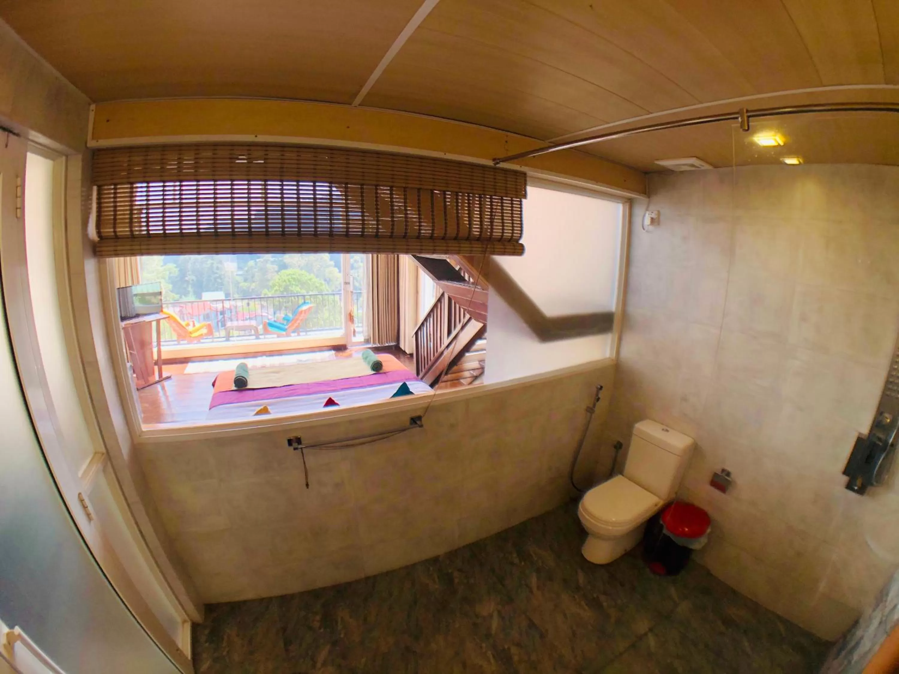 Bathroom in Pigeons Nest