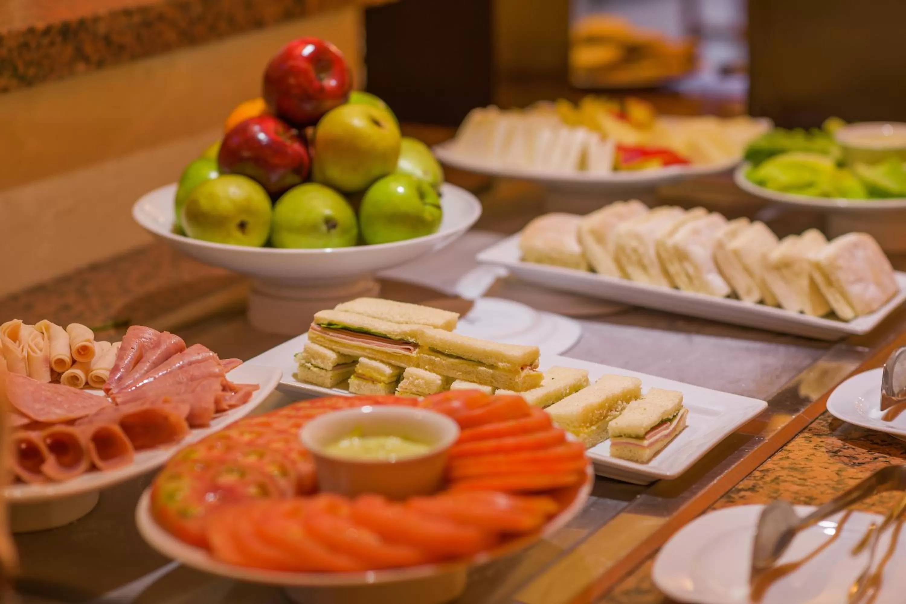 Breakfast in Holiday Inn Guadalajara Expo Plaza del Sol by IHG