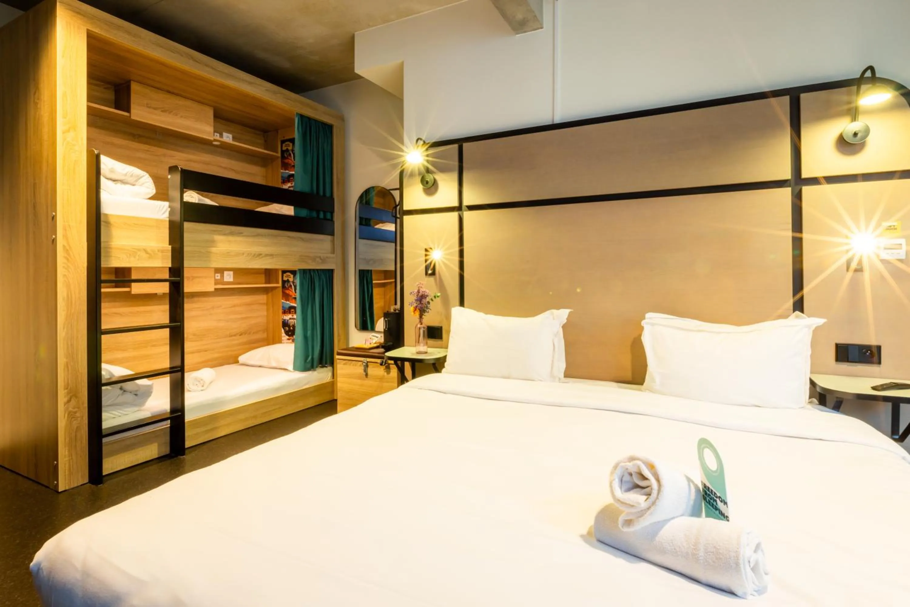 Bed in The People - Paris Marais