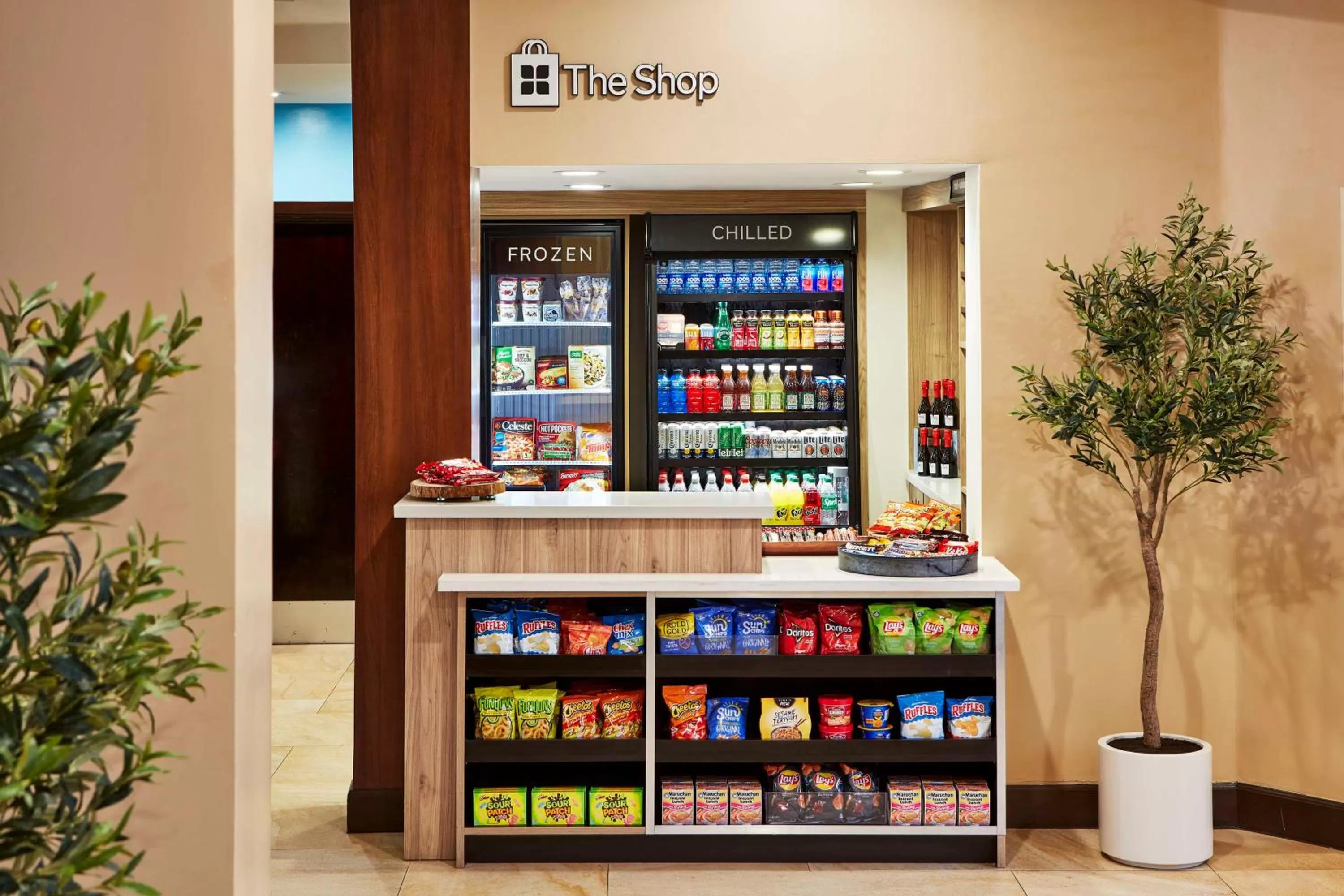 Restaurant/places to eat in Hilton Garden Inn Valencia Six Flags