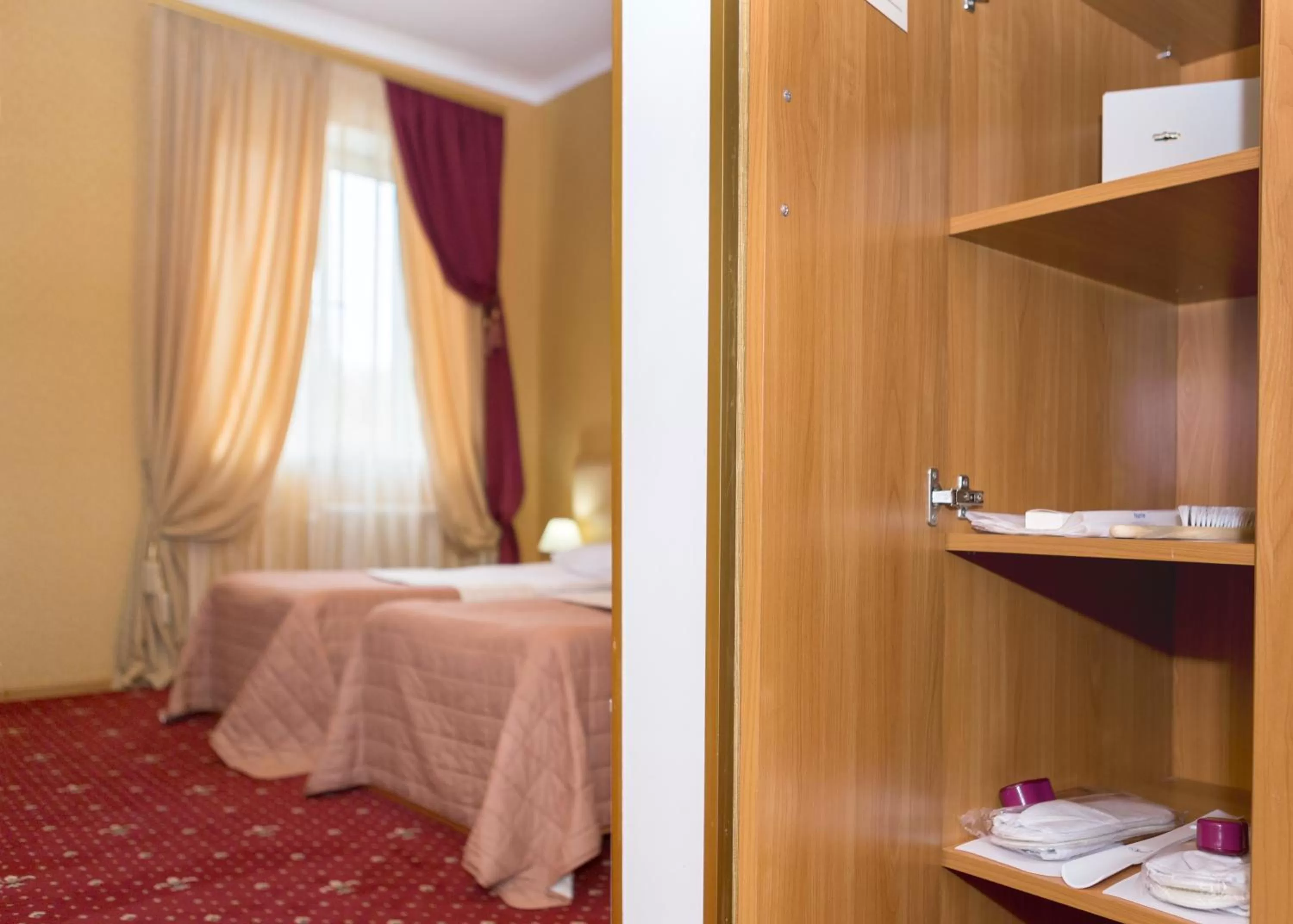 Bedroom, Bed in Lermontovskiy Hotel