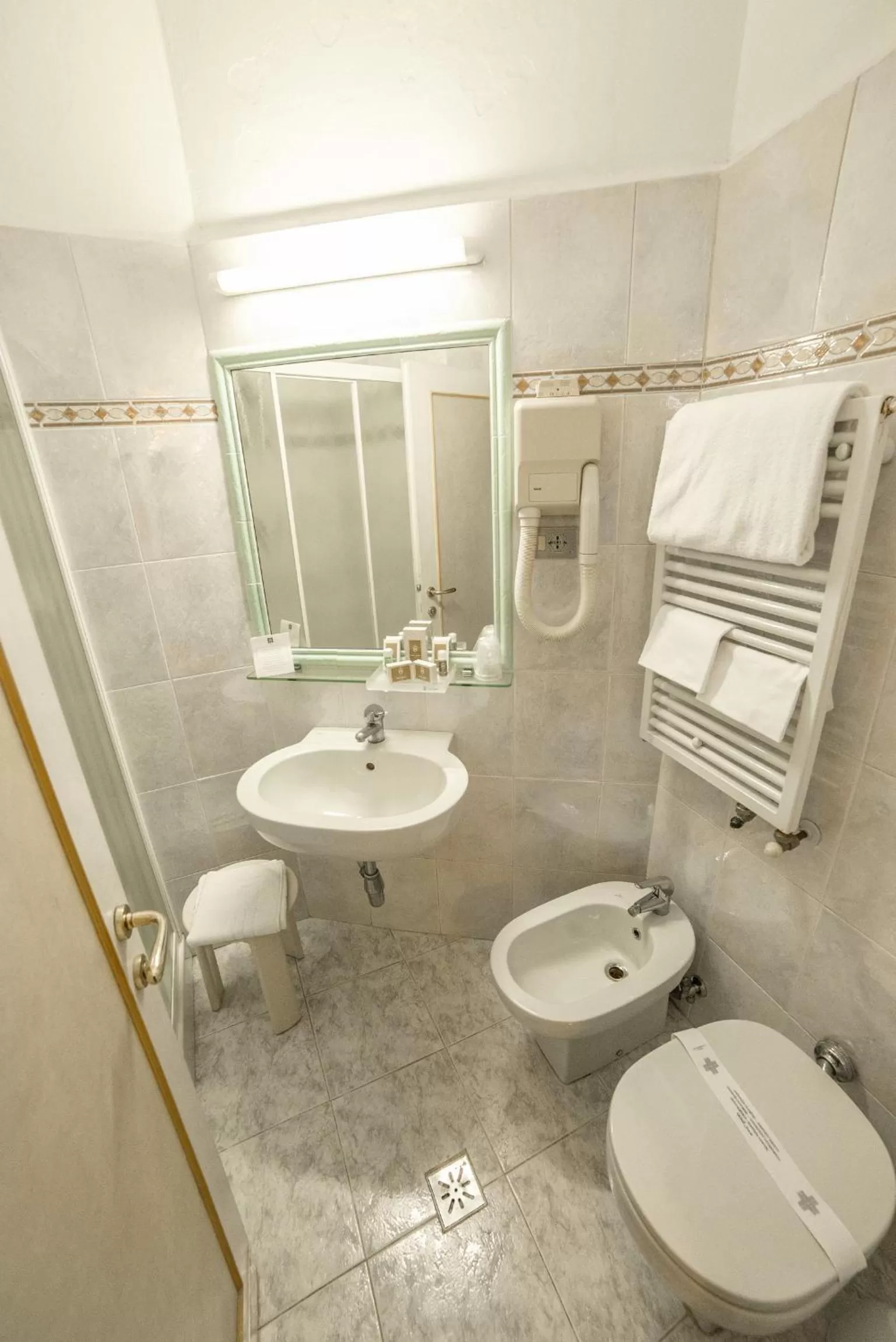 Smart Double Room in Hotel Paris