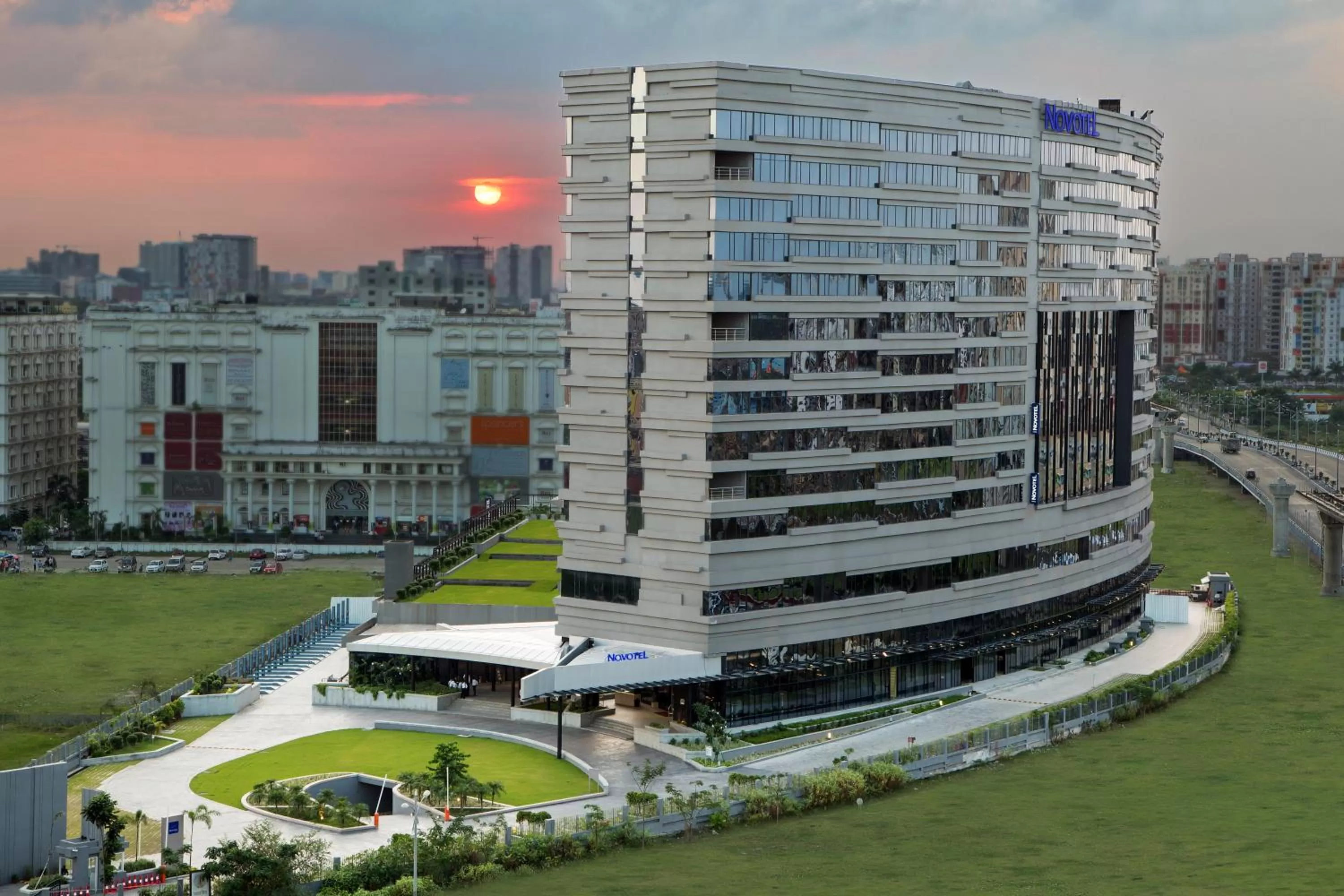 Facade/entrance in Novotel Kolkata Hotel and Residences
