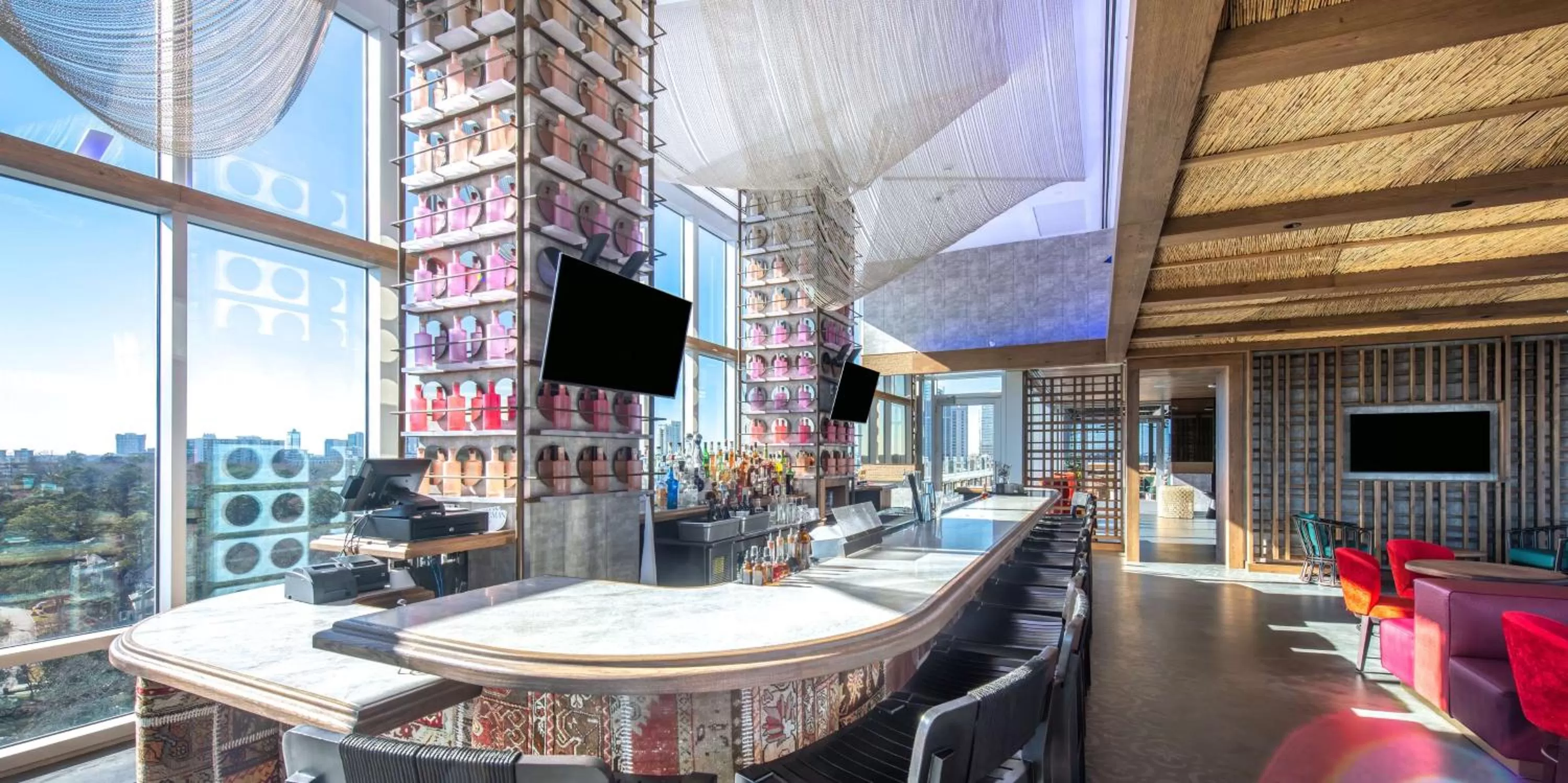 Lounge or bar in Hyatt Centric Buckhead Atlanta