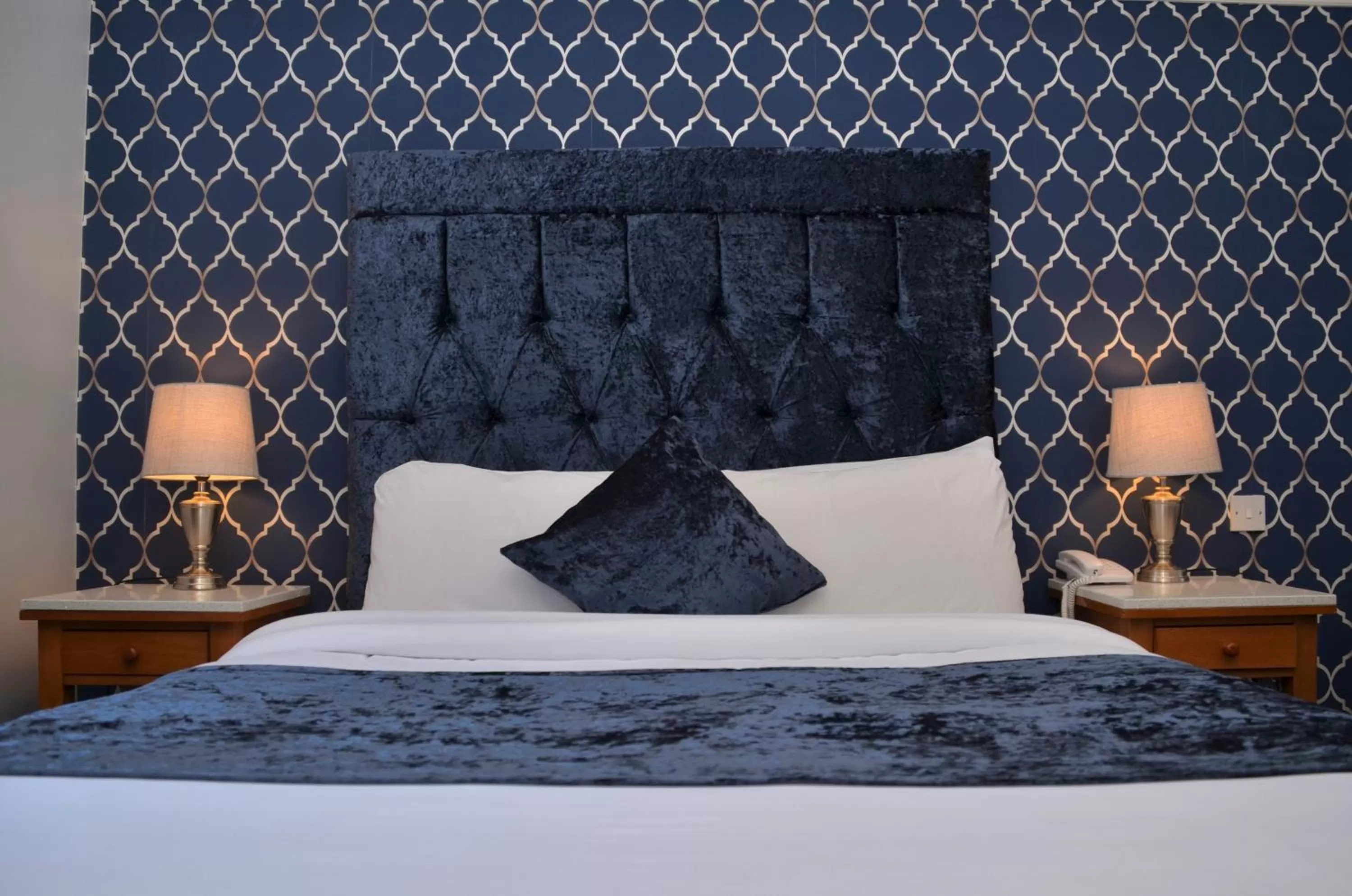 Property building, Bed in Hotel St George by Nina