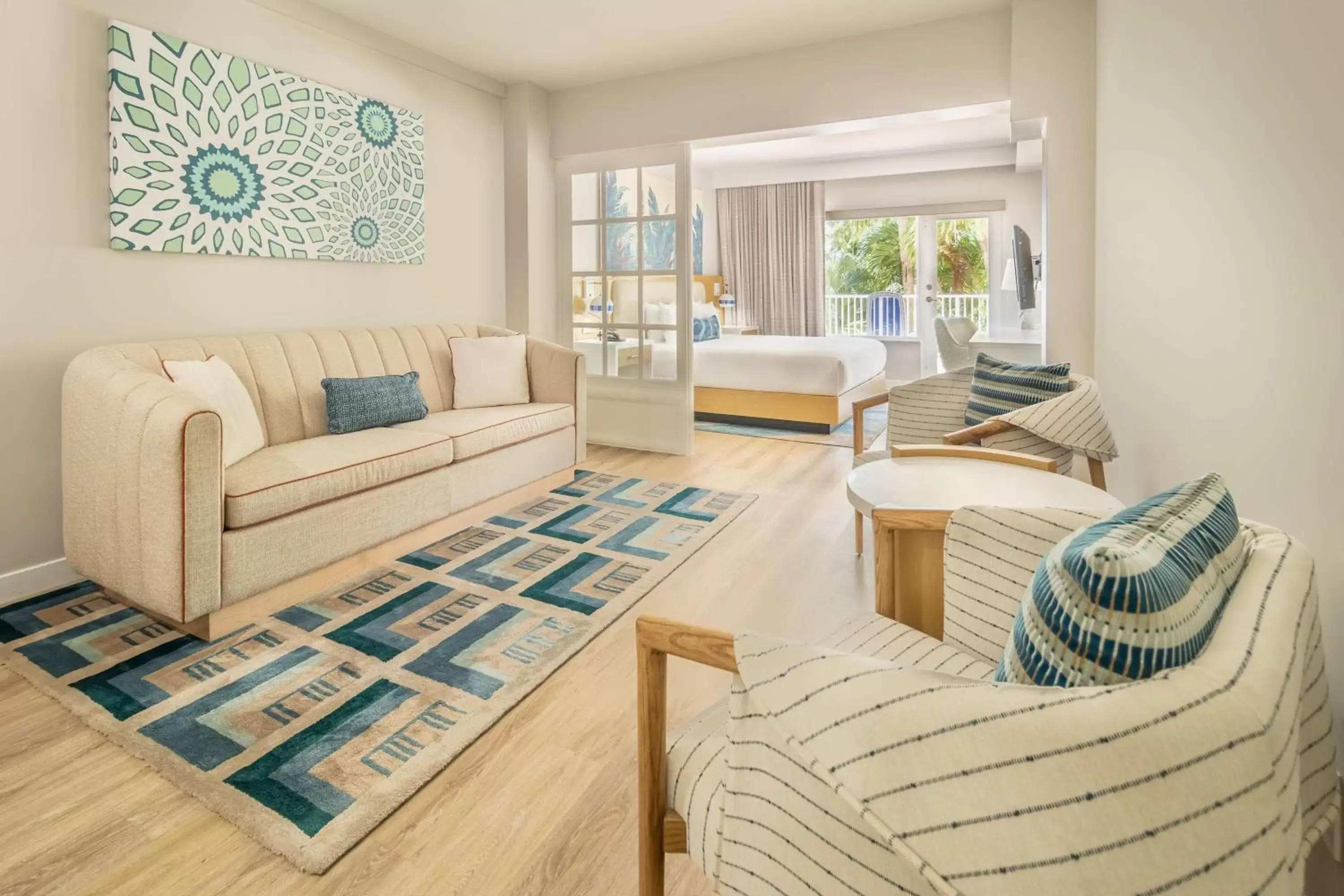 Studio King Bed - Balcony - Poolview in Radisson Resort Miami Beach Studio King Bed - Balcony - Poolview in Radisson Resort Miami Beach