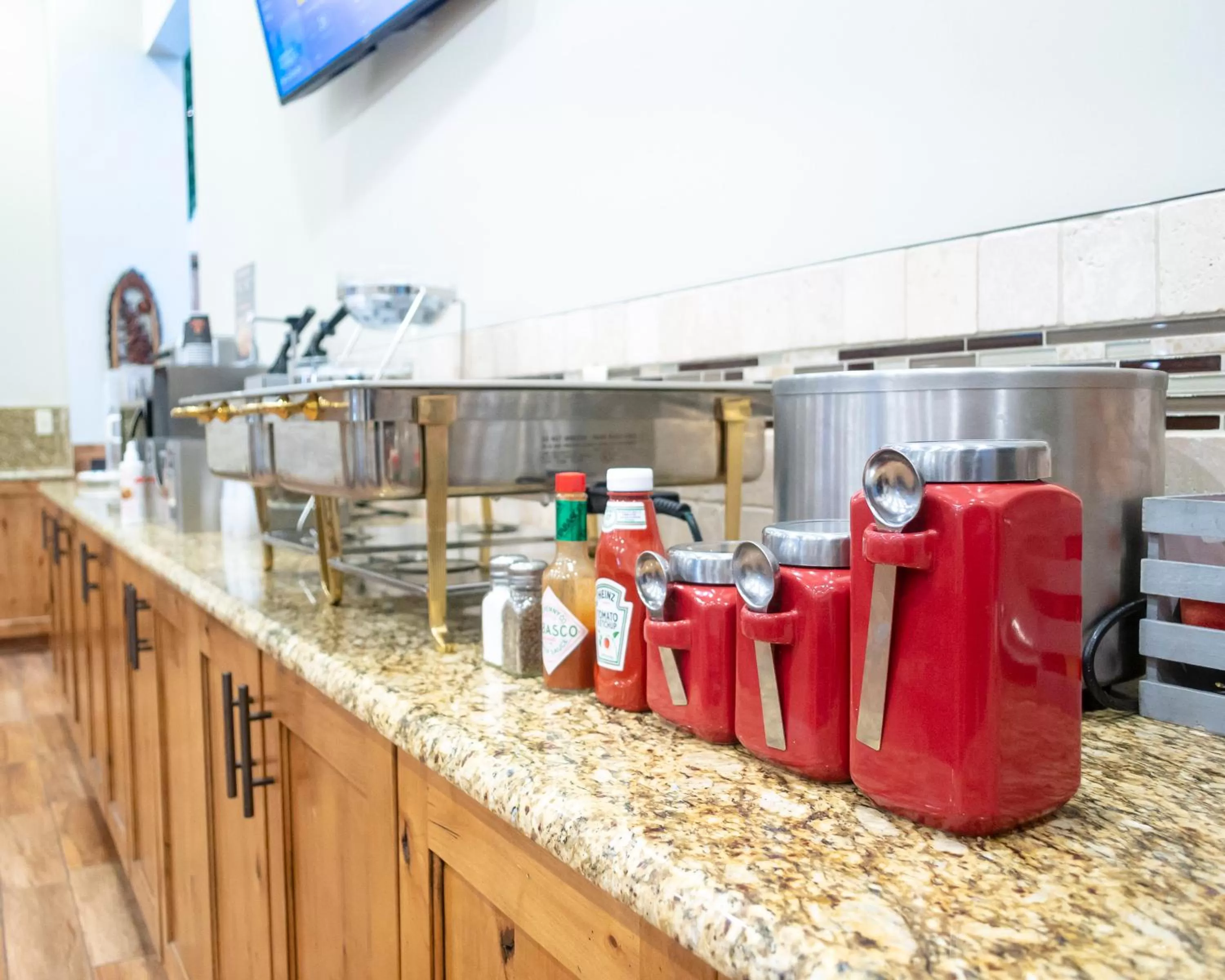 Continental breakfast in Sawtelle Mountain Resort