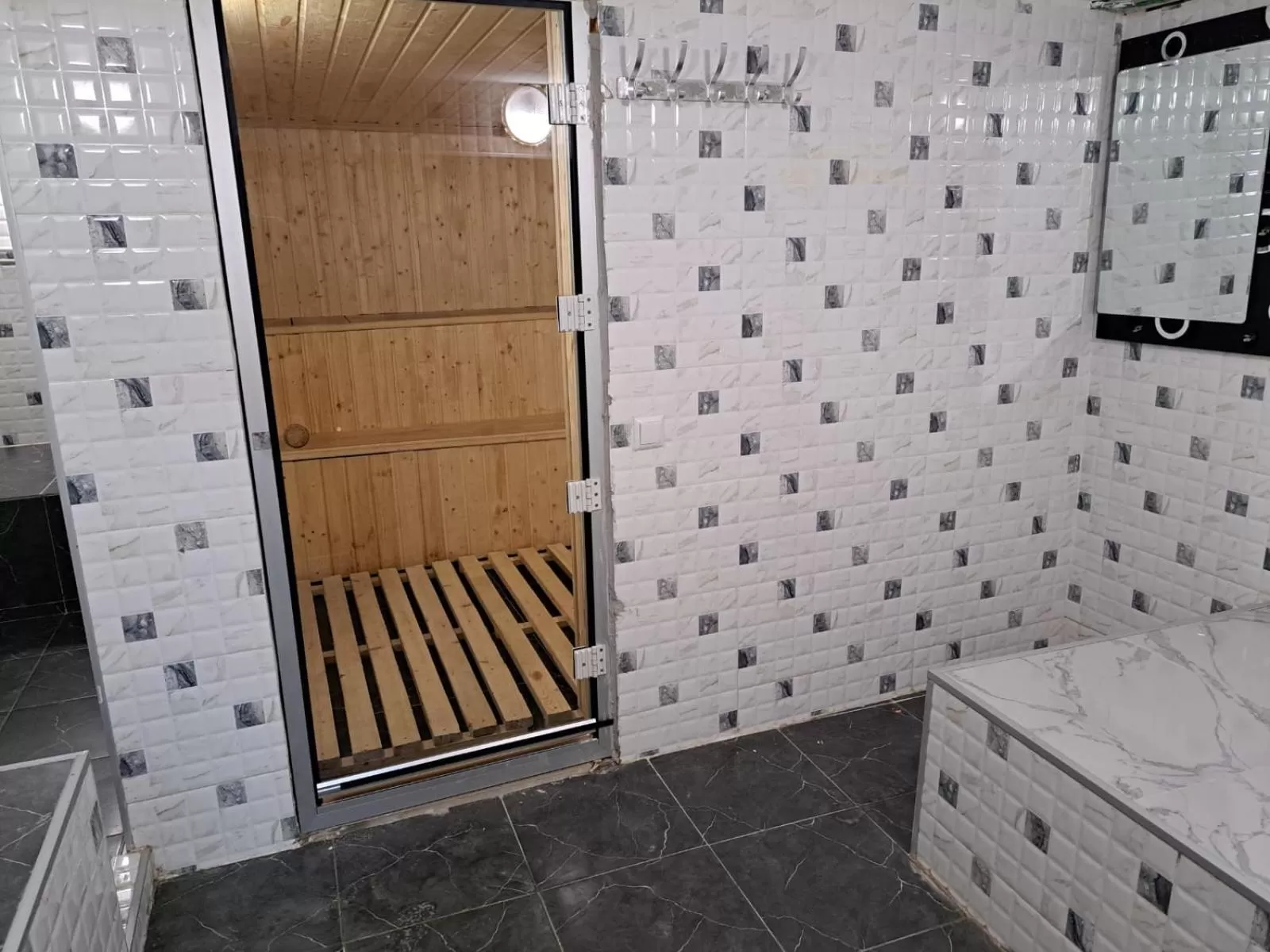 Sauna, Bathroom in Hotel Royal Palace