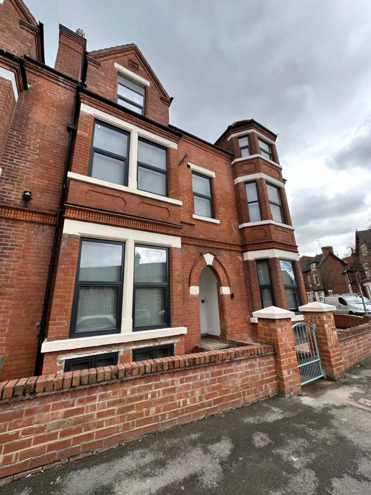 Property Building in The Fishpond - Premier Nottingham Studios