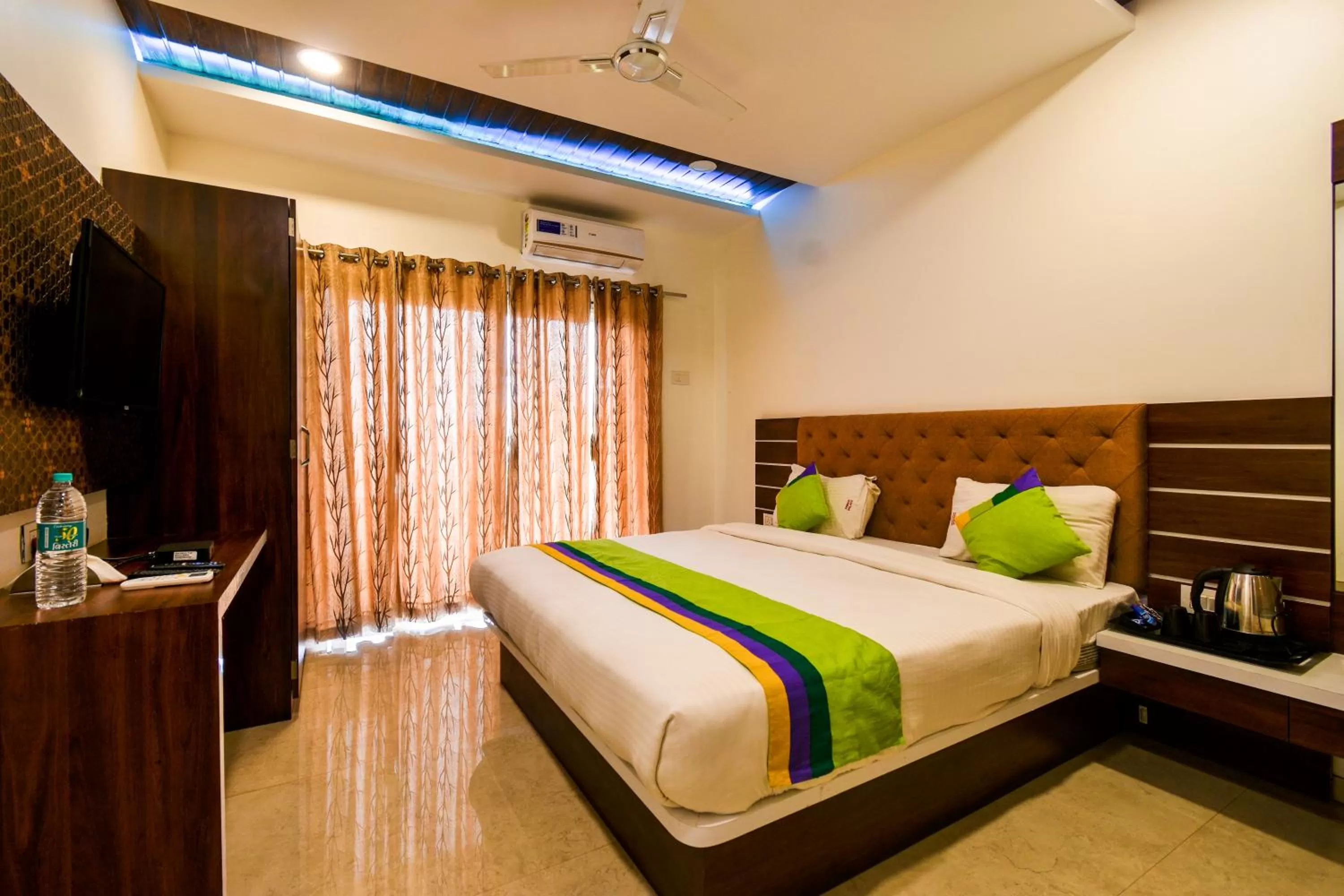 Bedroom, Bed in Treebo Prince Palace