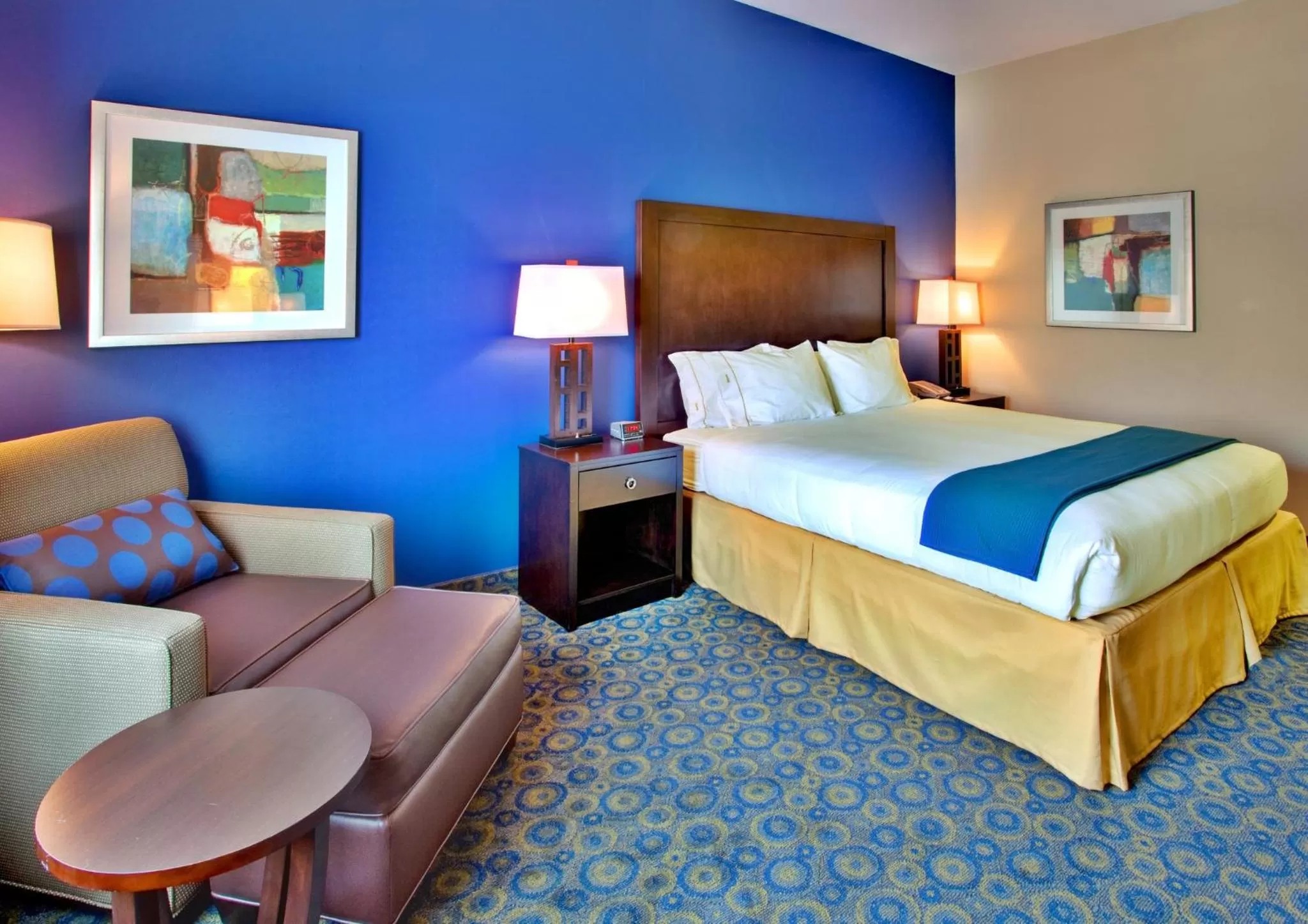 Photo of the whole room, Bed in Holiday Inn Express Hotel & Suites Lake Elsinore by IHG