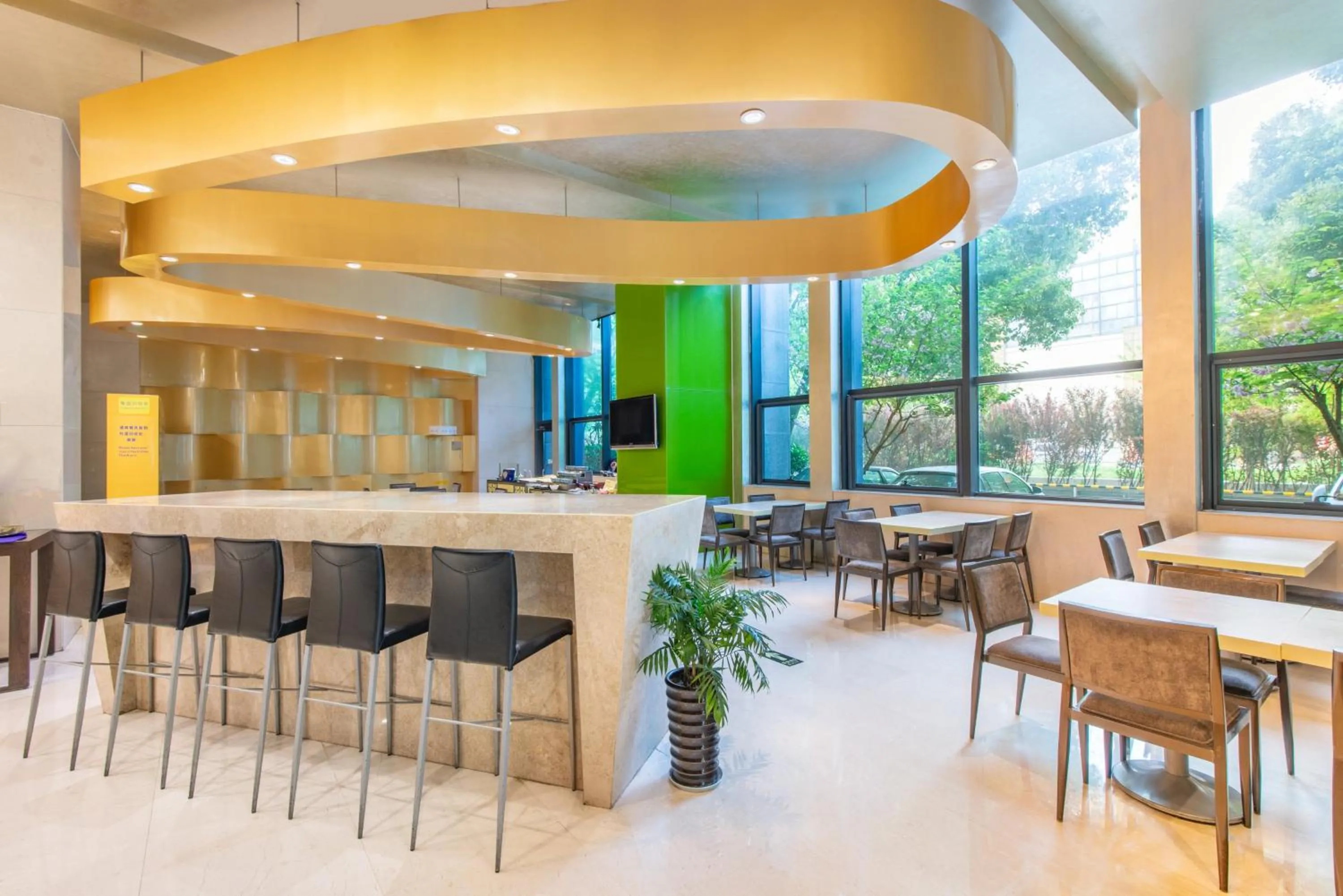 Restaurant/places to eat in Holiday Inn Express Nantong Xinghu by IHG