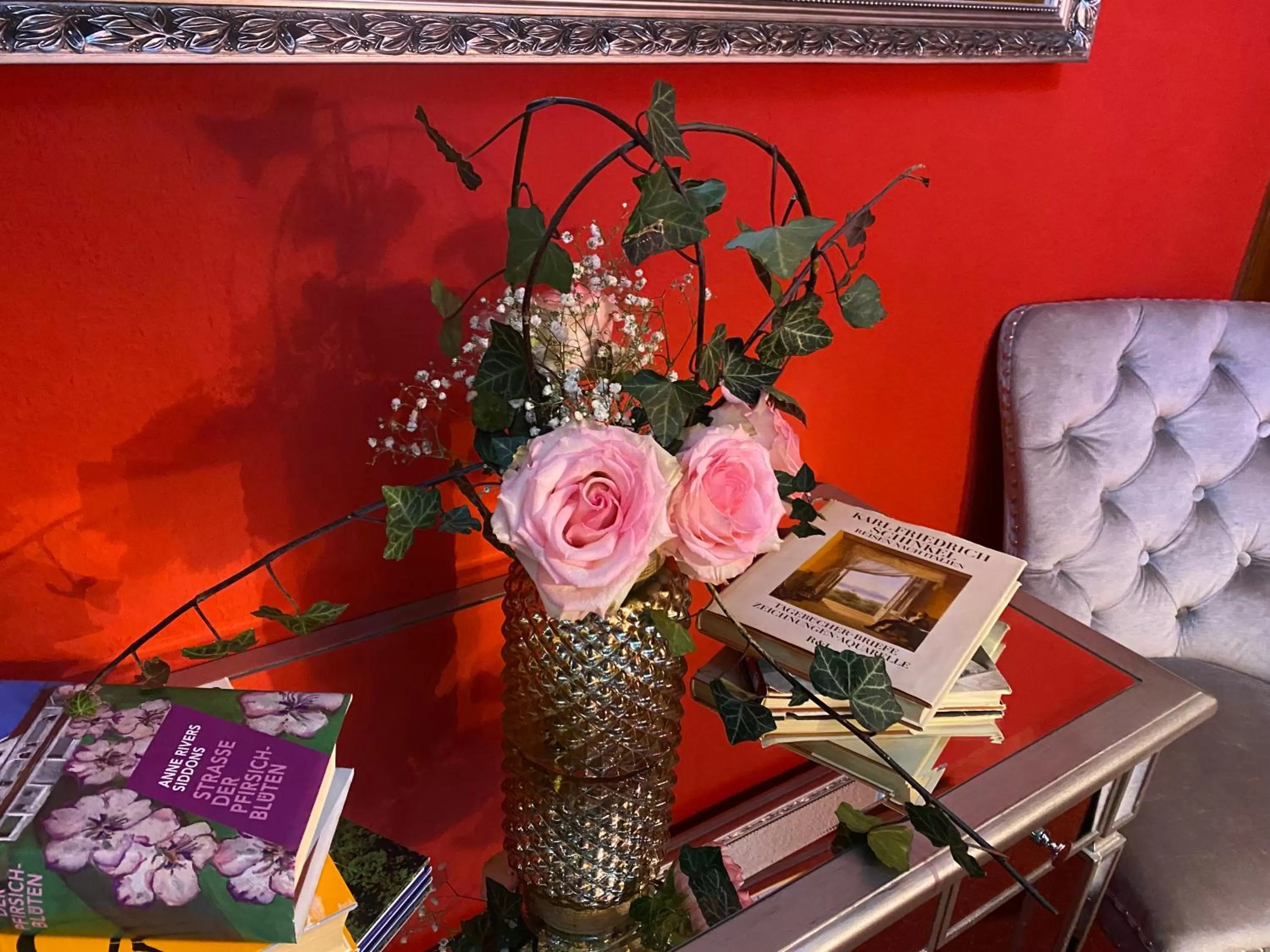 Decorative detail in Riverdam