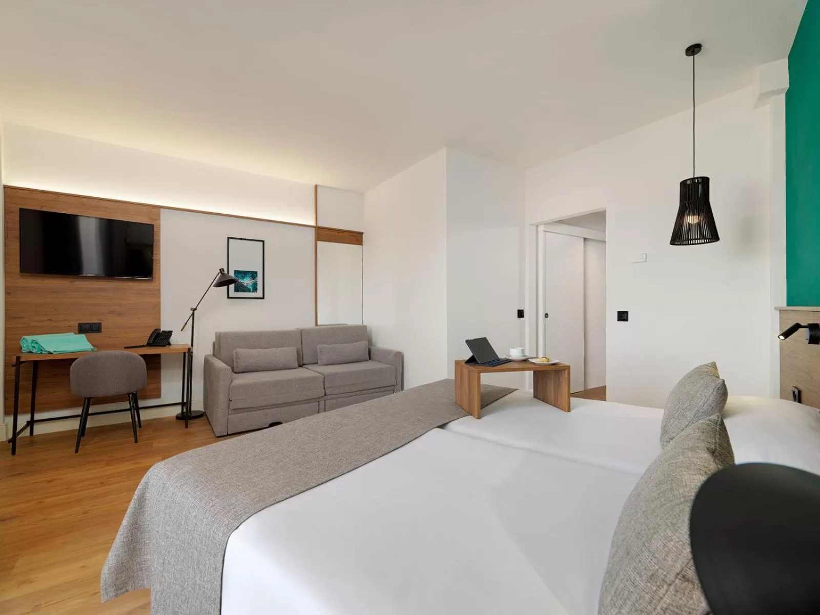 Photo of the whole room, Bed in FERGUS Puerto de la Cruz